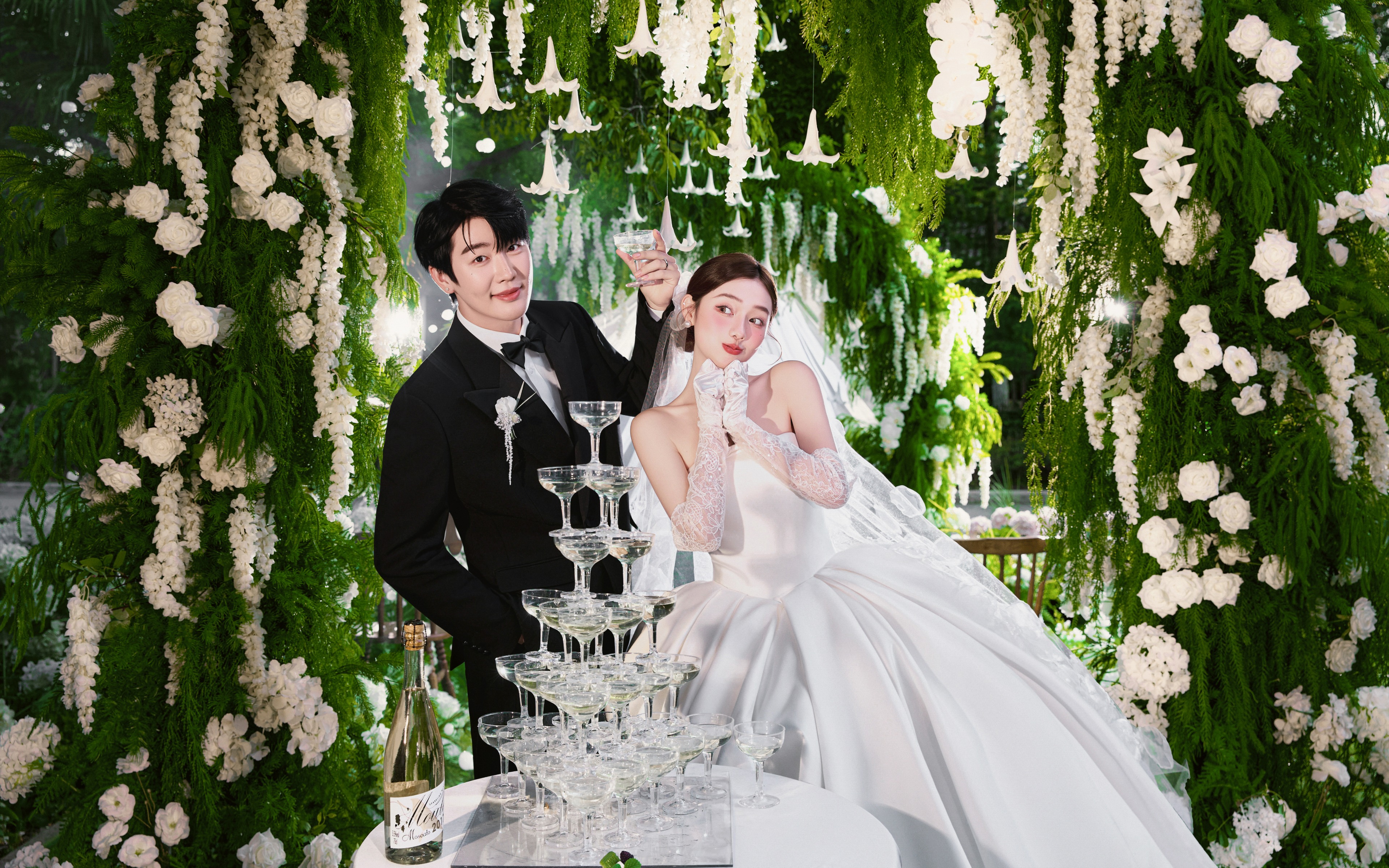 期待已久的蝴蝶公主婚纱照🦋这也太美了叭