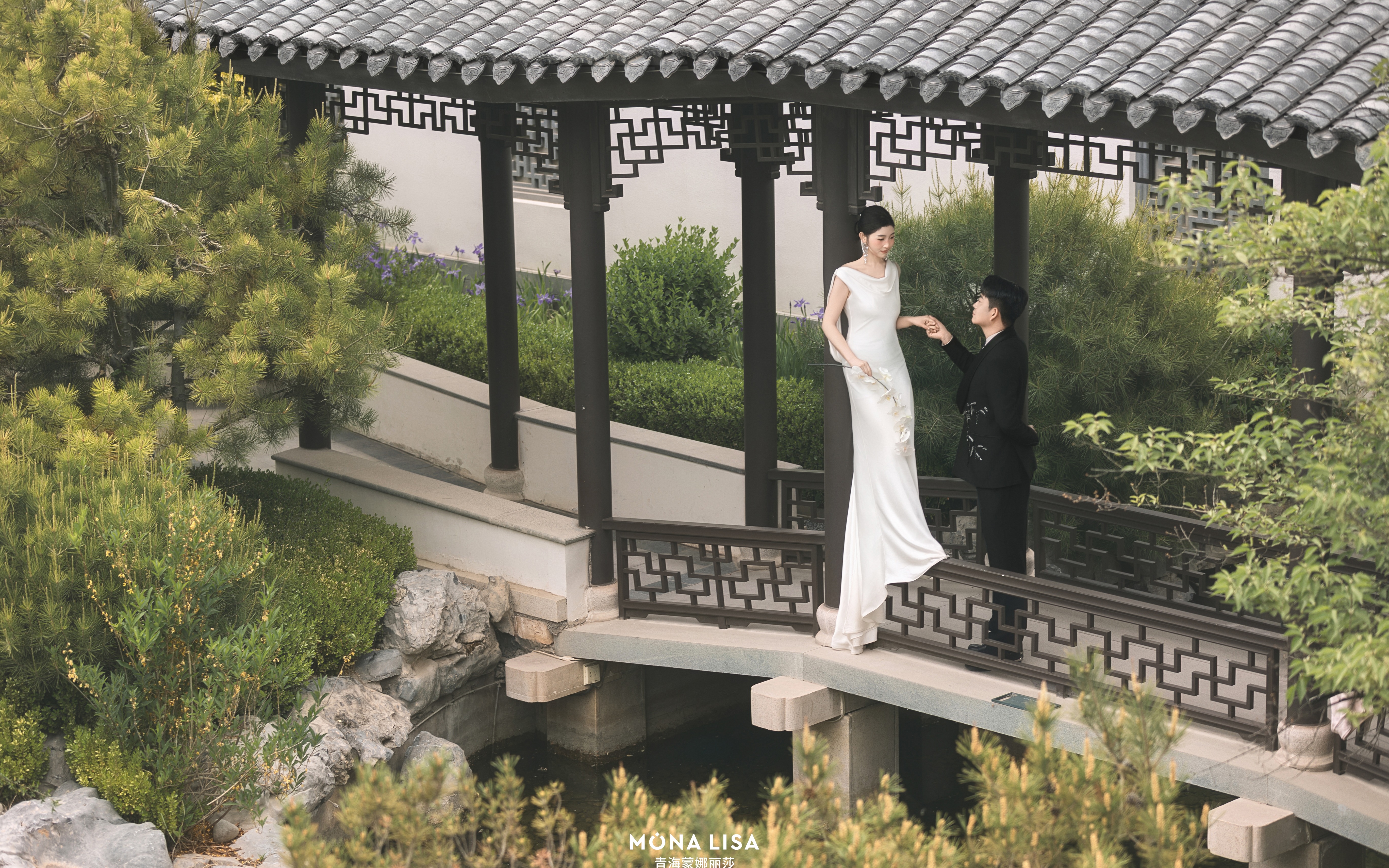 客片 | 谁懂，这组新中式园林婚纱照✨