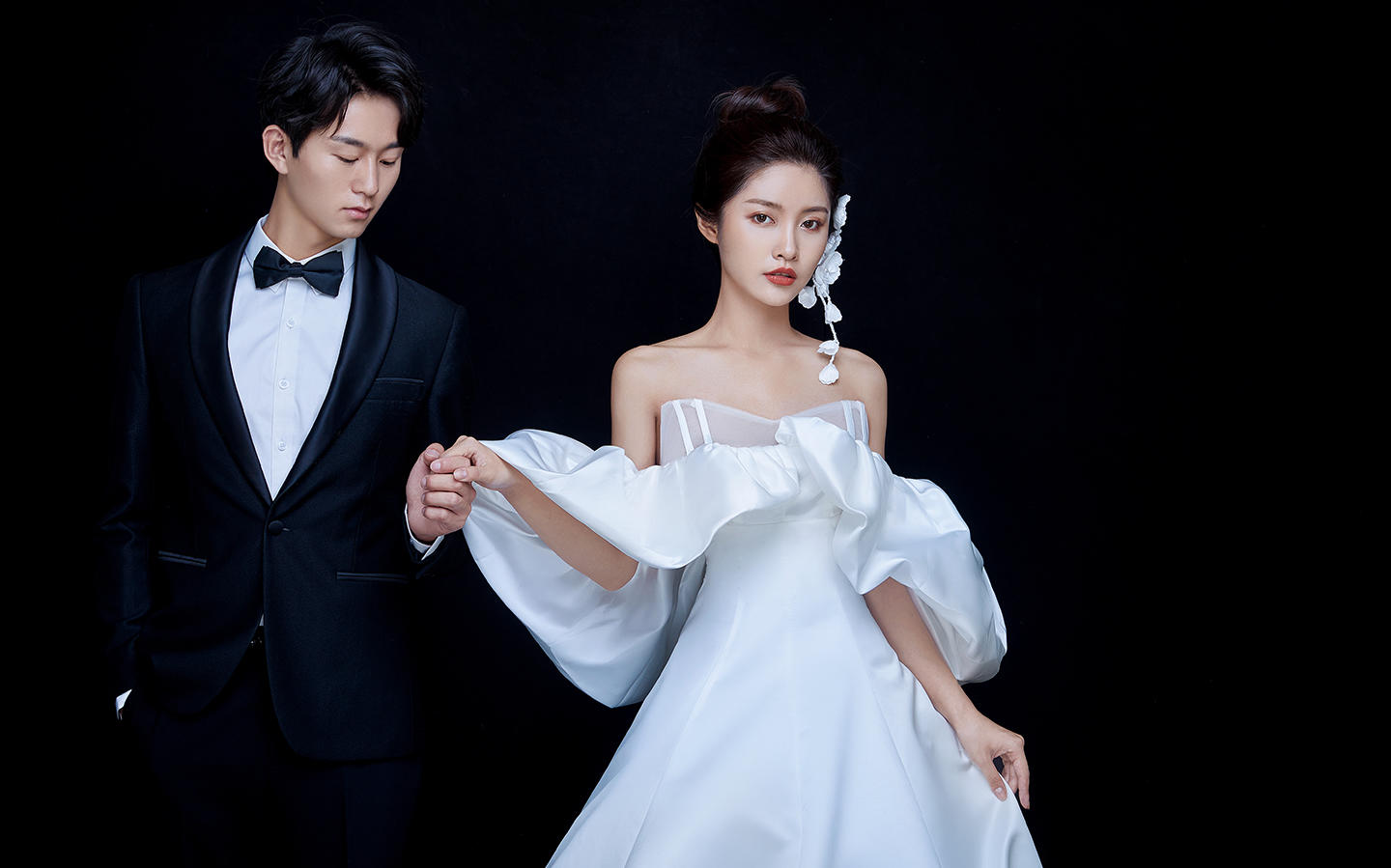 中西结合的工笔画婚纱照丨带你体验花间诗意