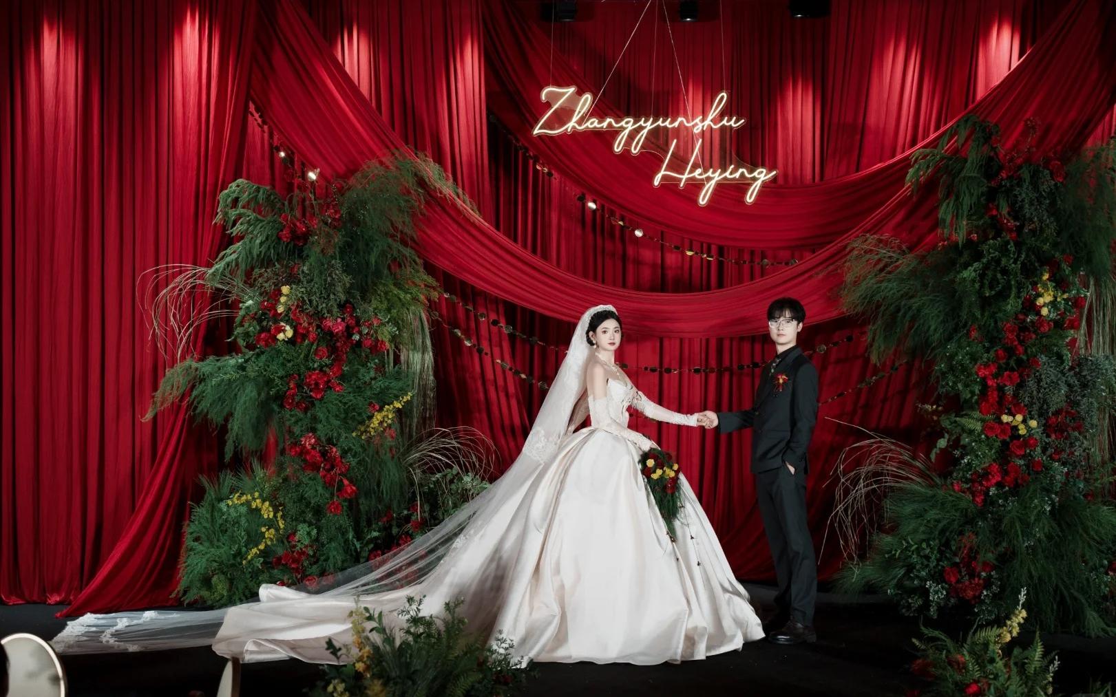 一見傾心-一眼就淪陷的韓式布?；槎Y