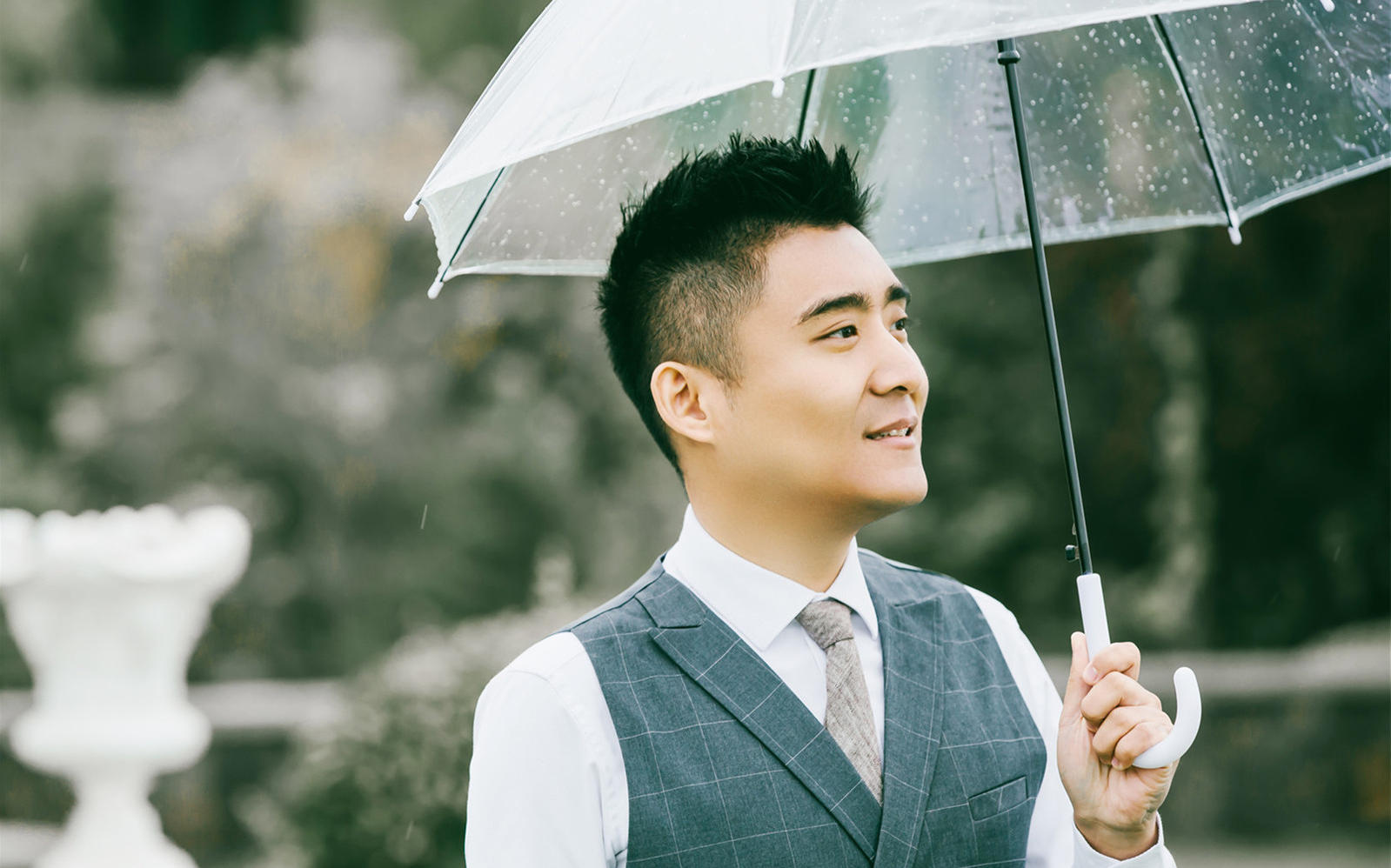 轻松简约风 明星主持人 温暖入心 流程定制 大维