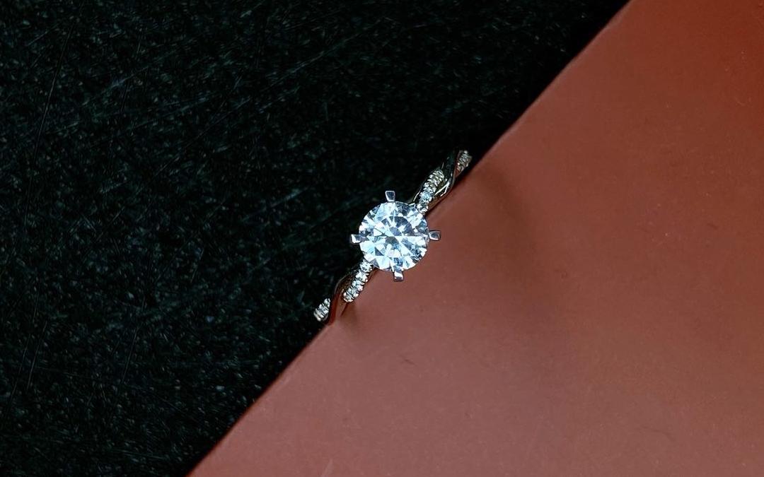 魅影/Phantom 50分18k金订婚求婚钻戒