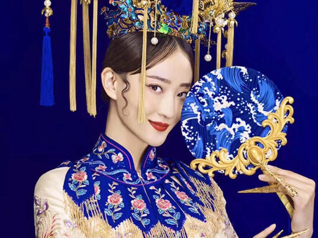 【木槿婚纱一站式套餐】中式婚礼4件套＋总监档跟妆