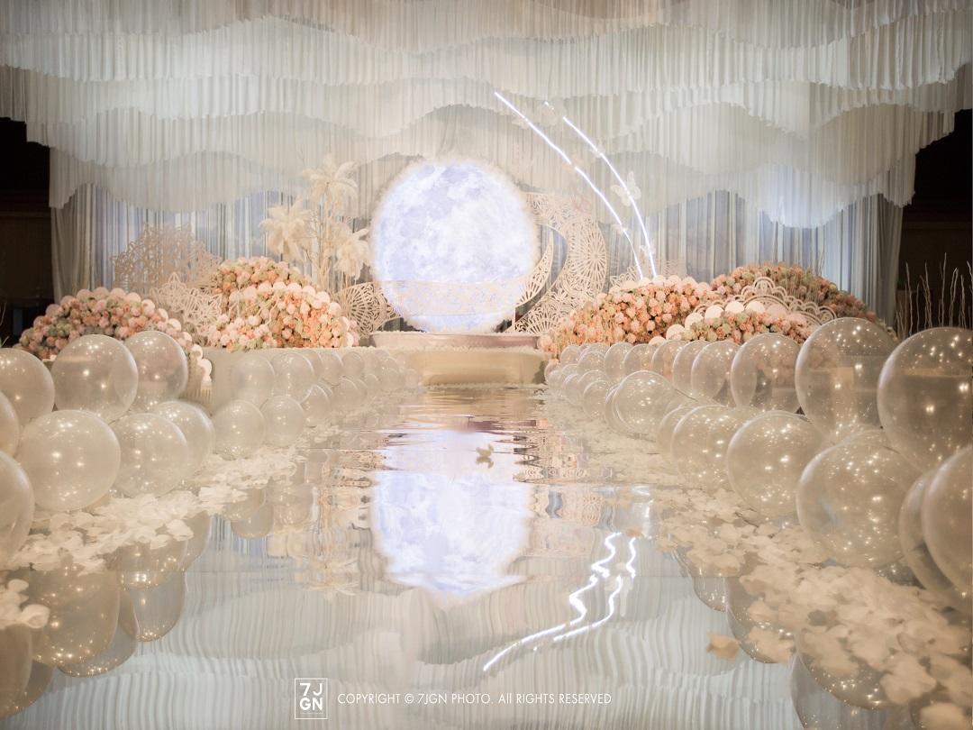 【凡心素履婚礼定制】——拥抱太阳的月亮