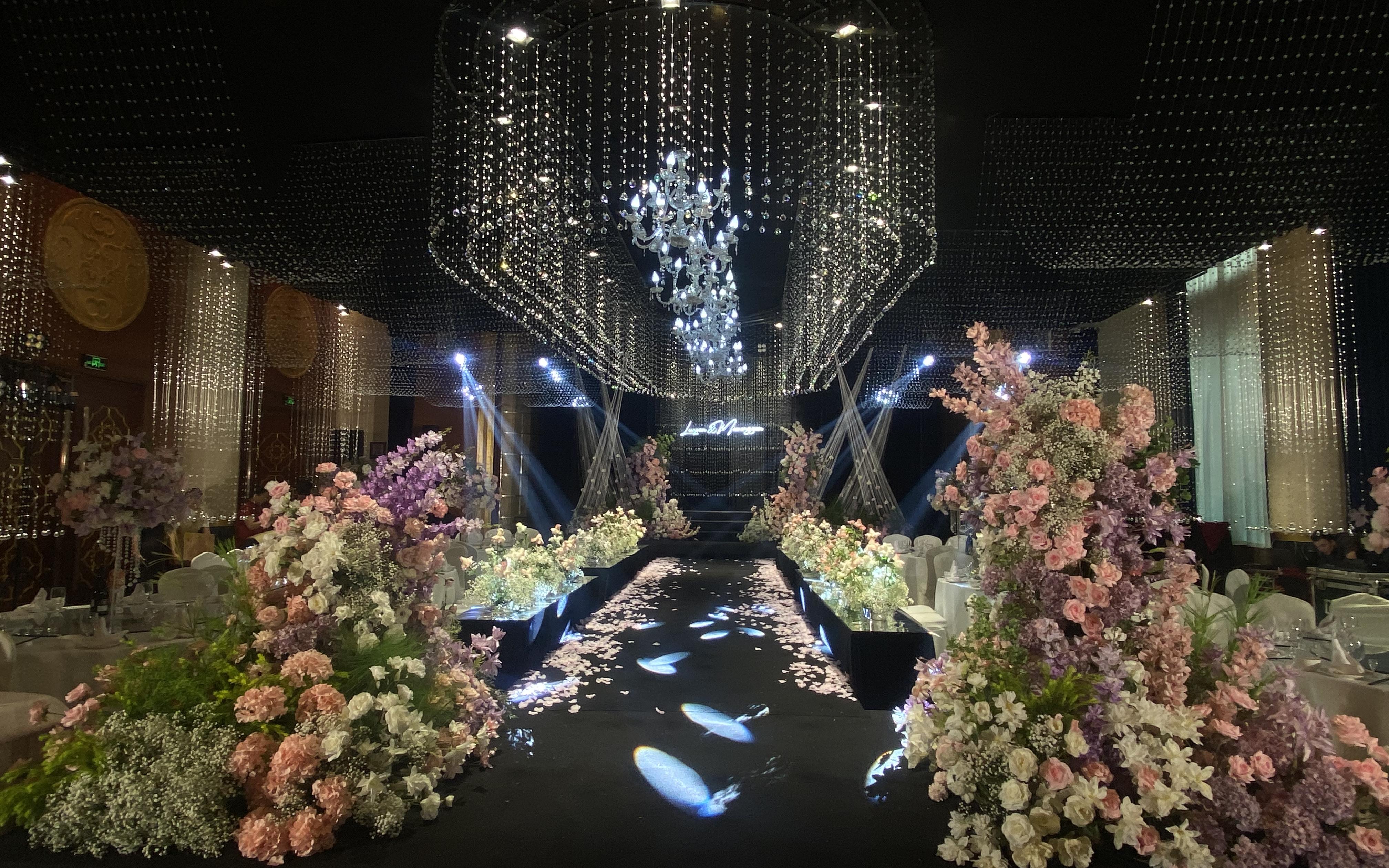 酒城宾馆韩式水晶婚礼