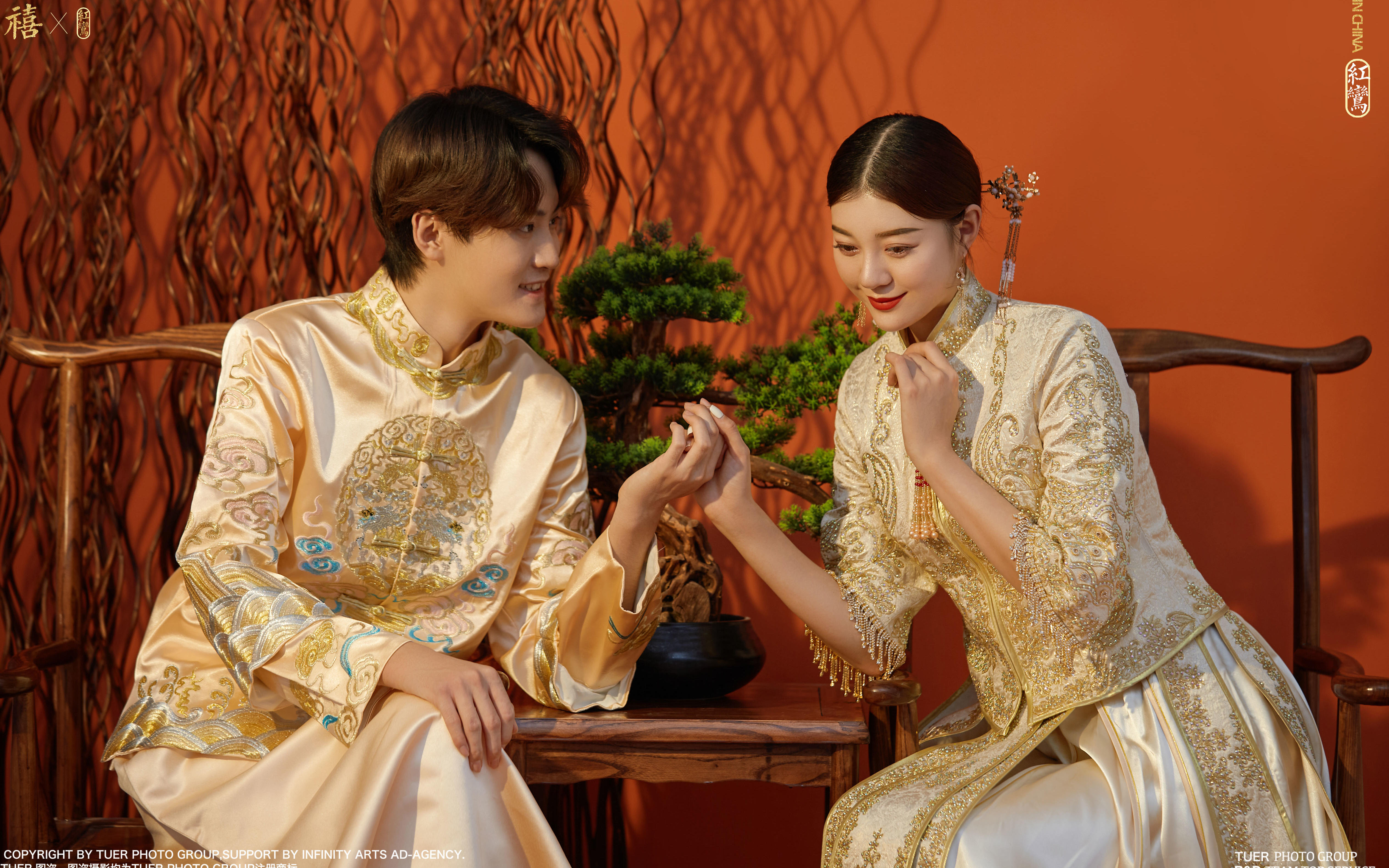 图迩摄影+新中式婚纱照+八服八造+精修40张