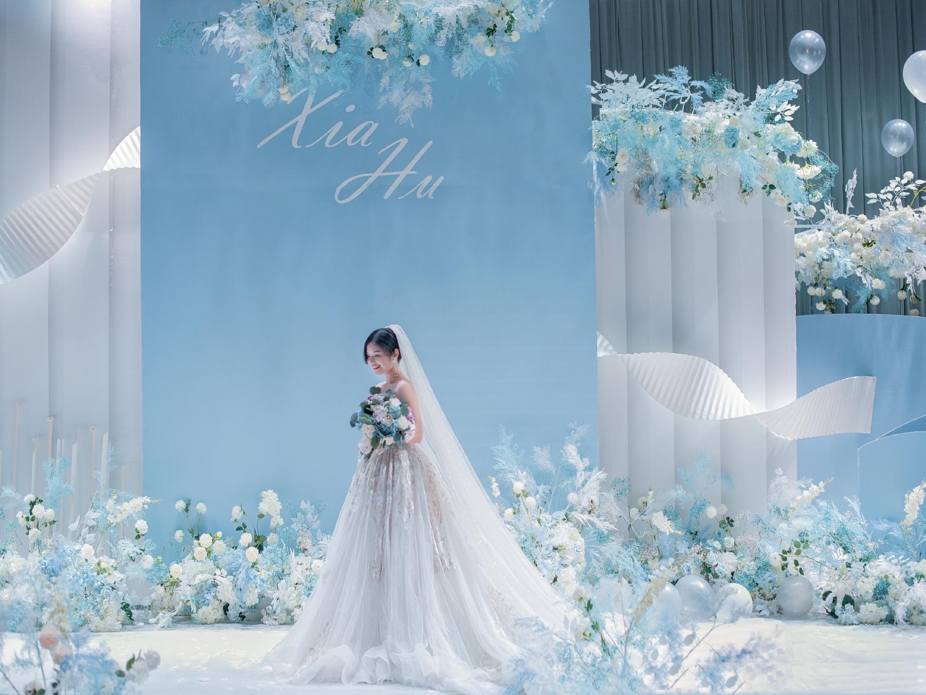 登对#雾霾蓝新流行#浪漫主义婚礼