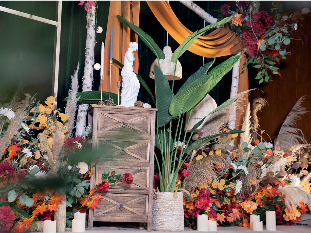 巴中小预算精致撞色系婚礼 适合低层高酒店  