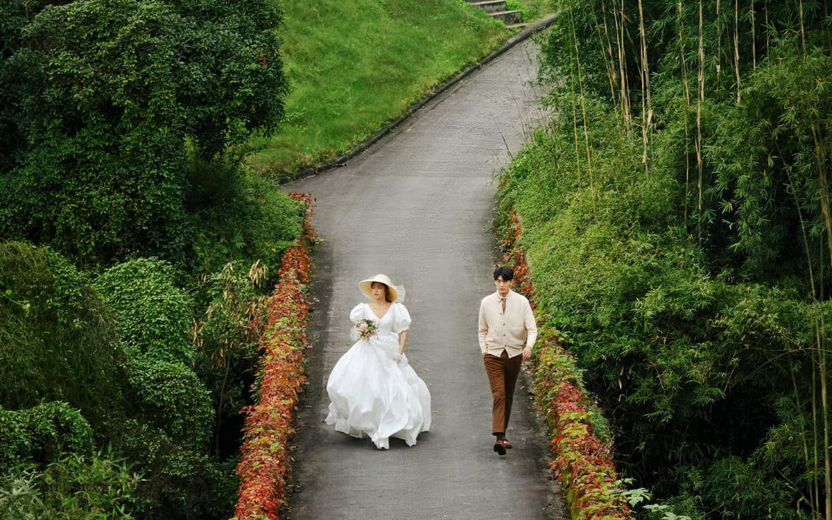和春天見面??田園風(fēng)婚紗照也太浪漫了