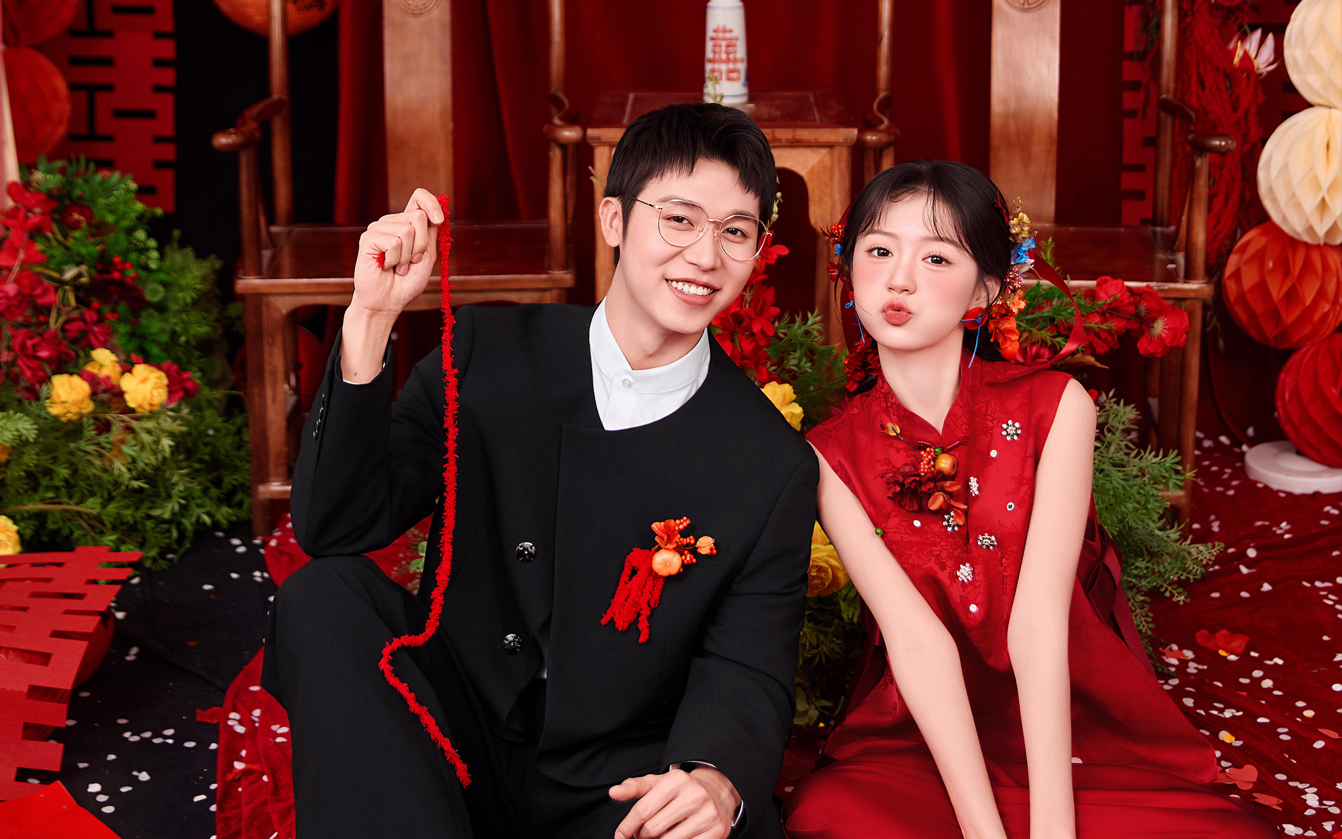 小个子必冲 显高又出片的喜嫁红中式婚纱照