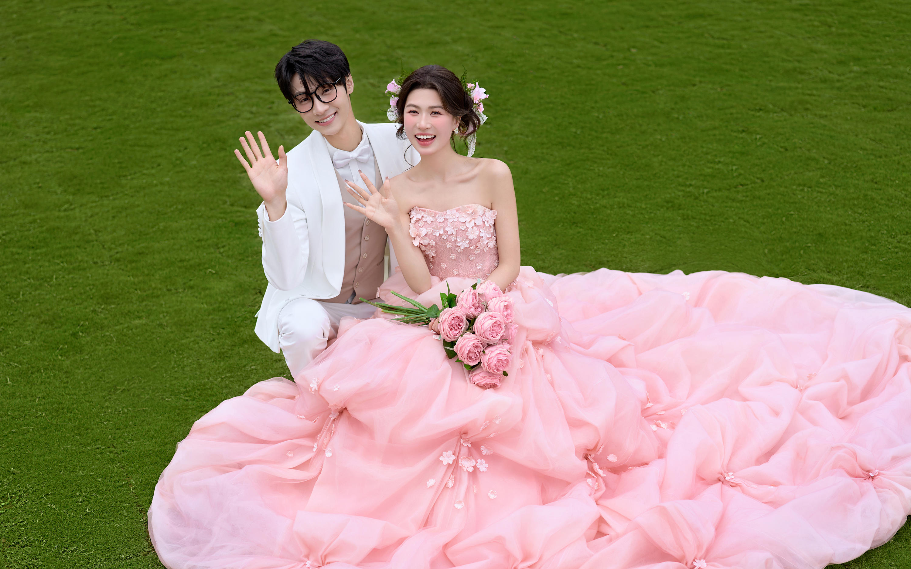 清新甜美的“花神”草坪婚纱照|美到犯规🐂