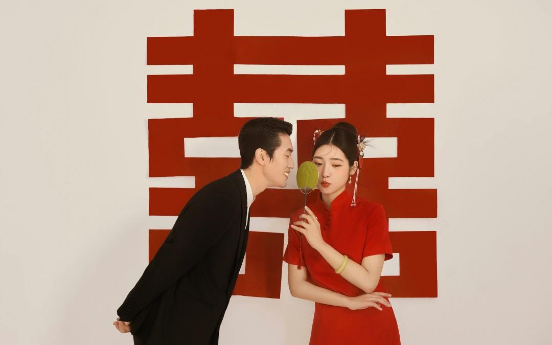 【陳先生??黃女士】