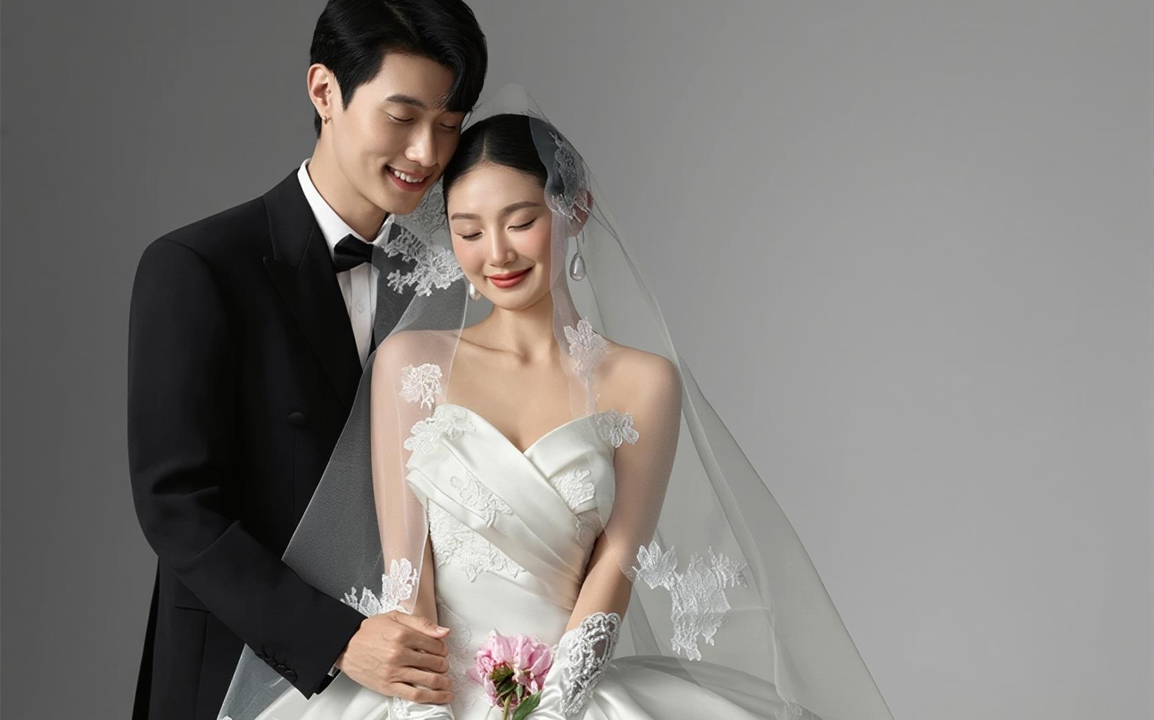 经典又好看的室内主婚纱照