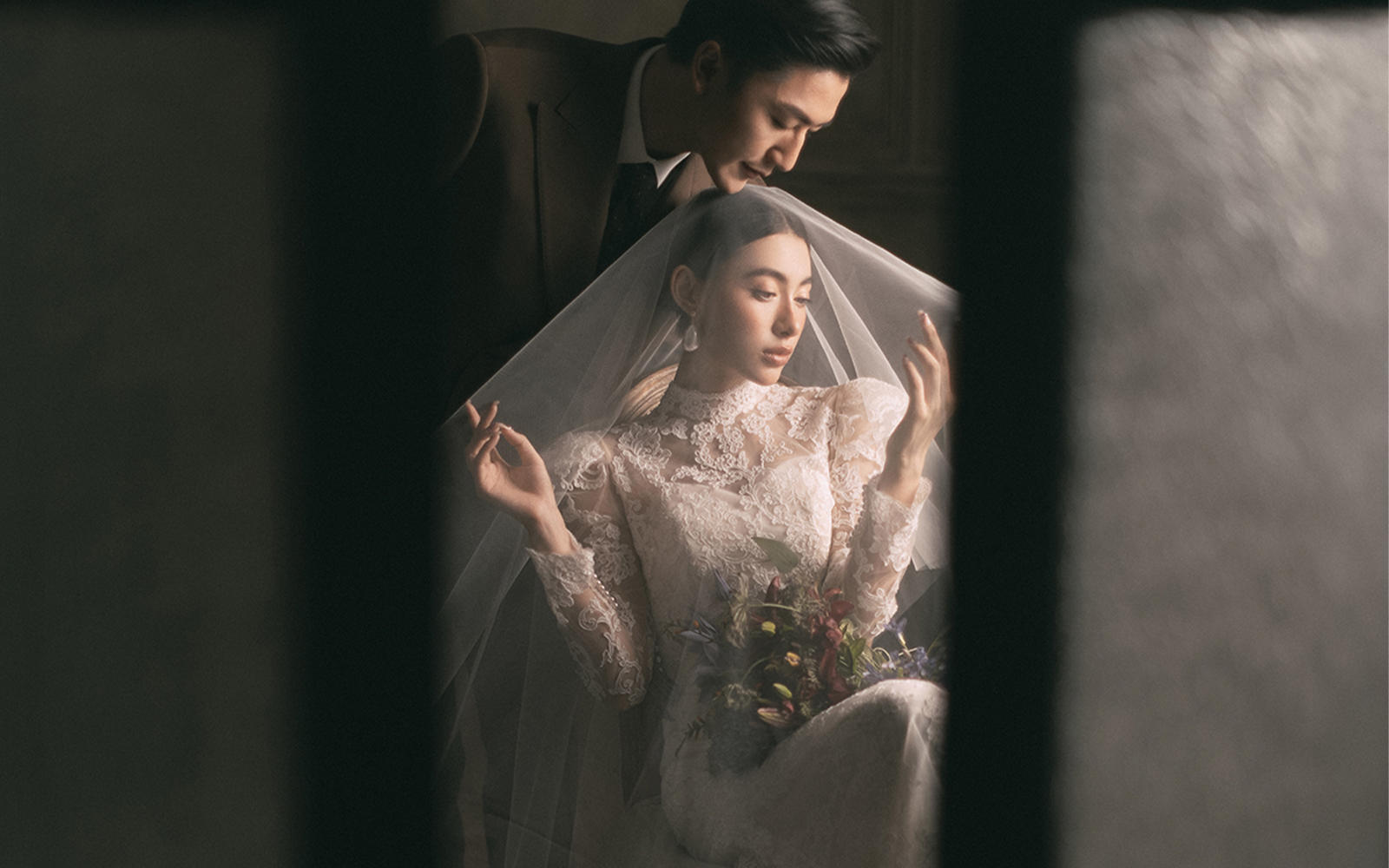 侘寂风婚纱照真的美出圈啦！美的像电影海报