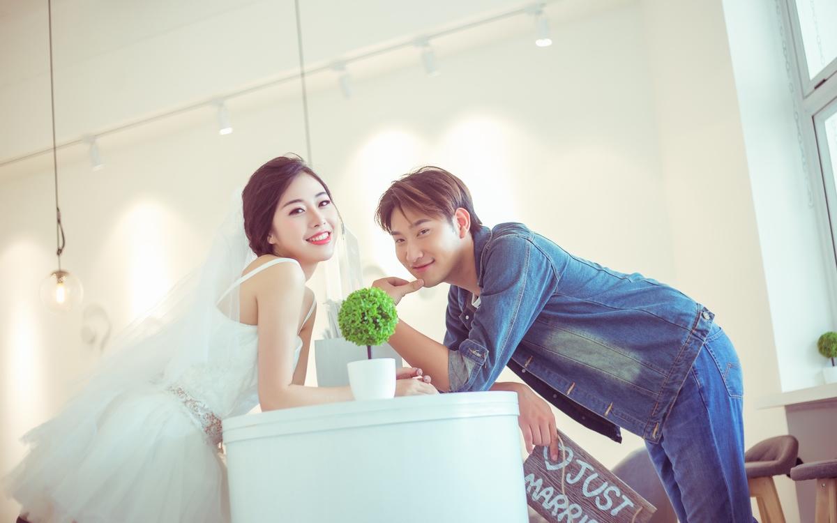 超高性价比婚纱照特惠套系