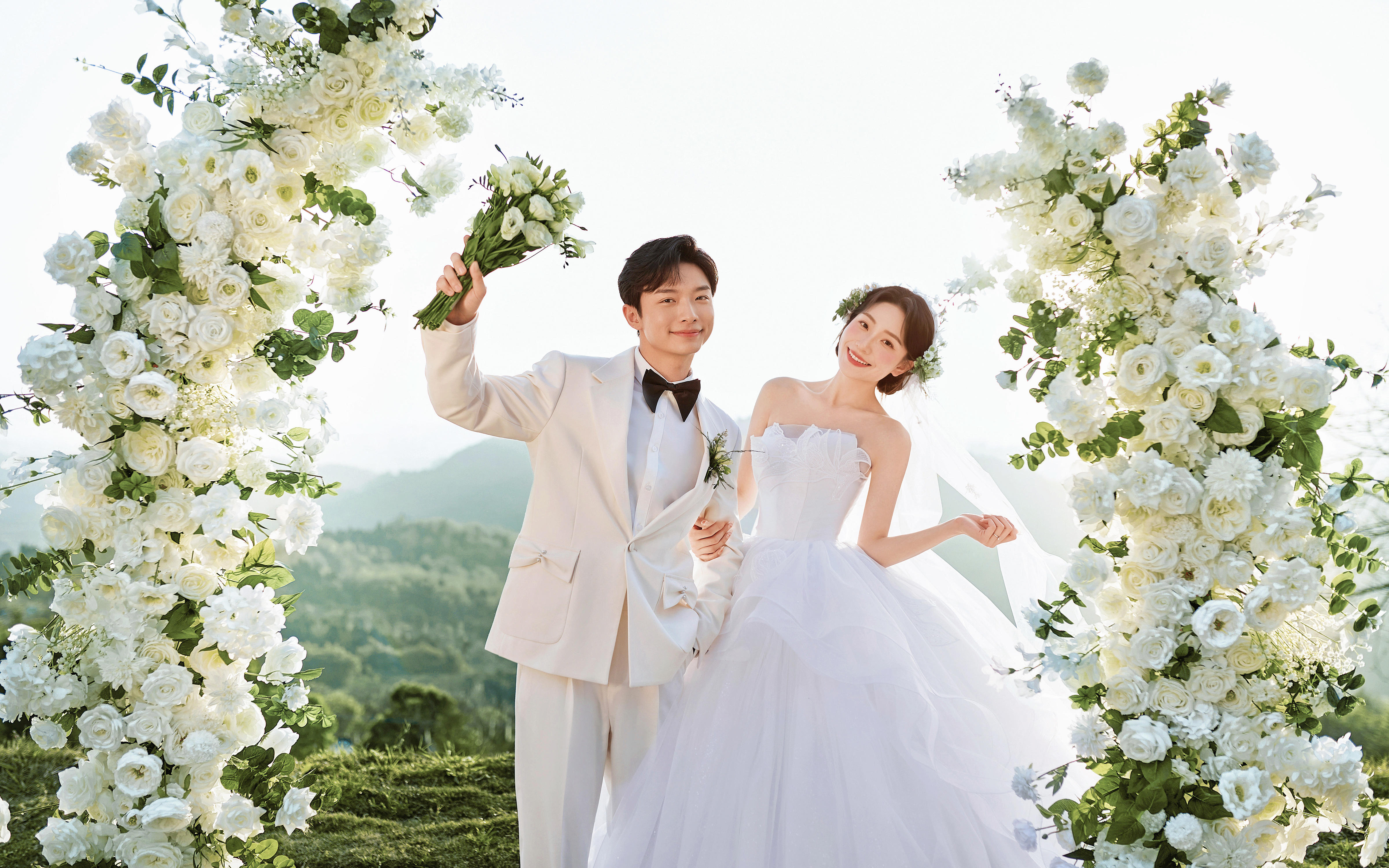 【法式印象】溢出屏幕的少女感??鮮花草坪婚紗照