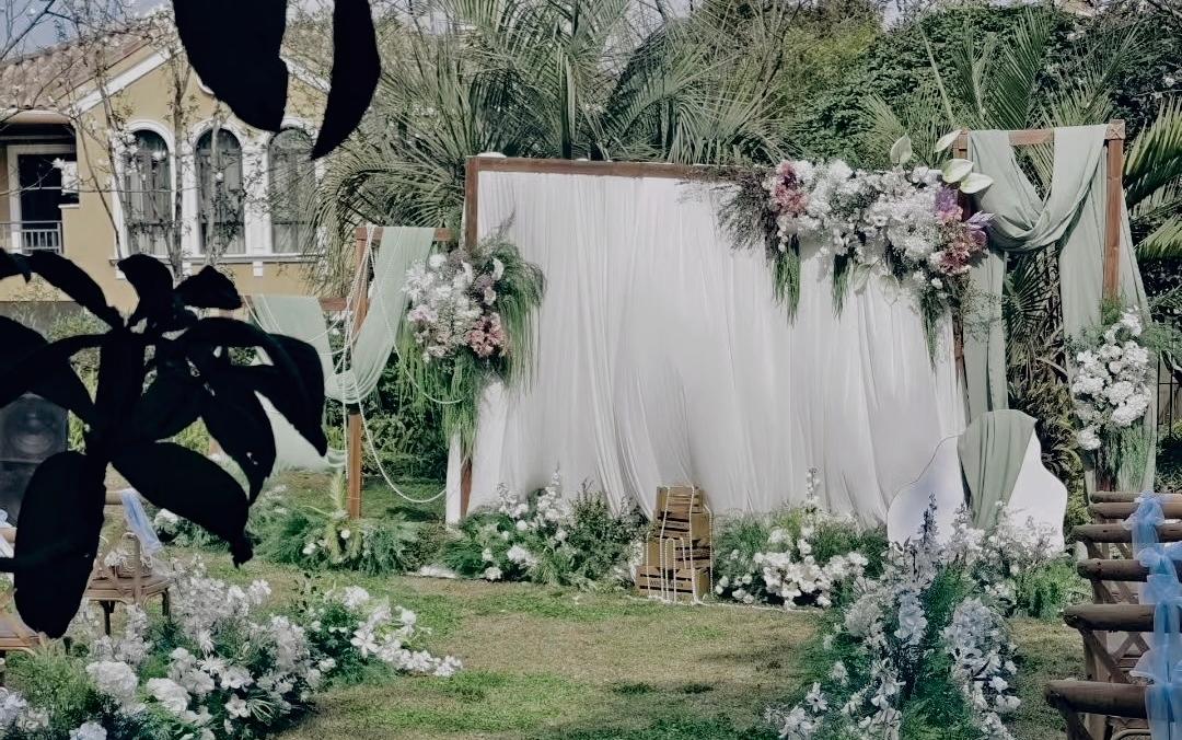 【伊甸婚礼】户外草坪布幔原木风婚礼