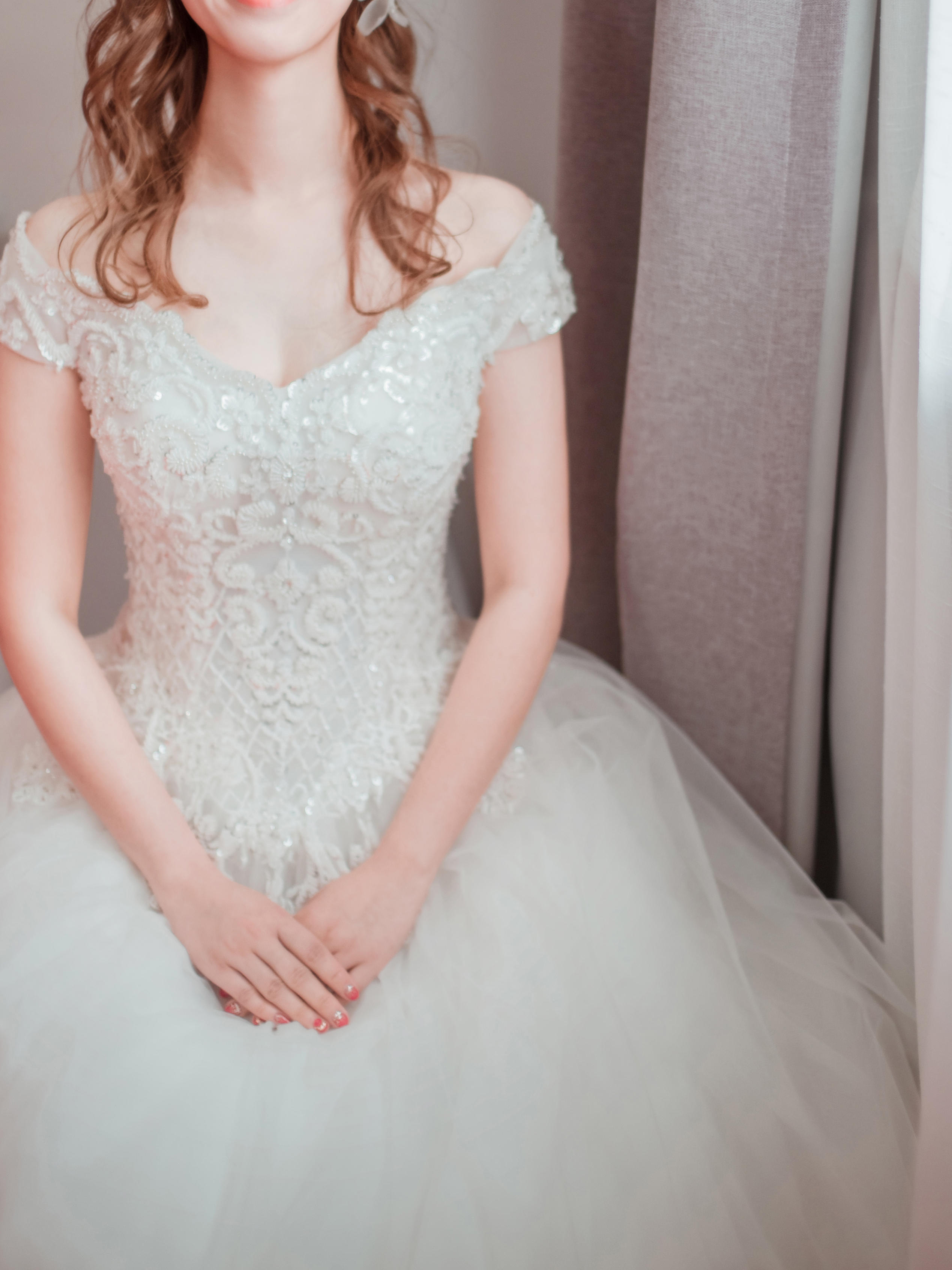 【也宁婚纱】2件套租赁  齐地主纱版