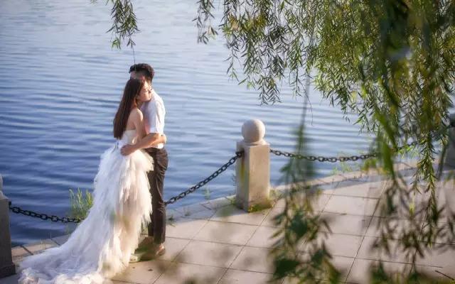 唯美婚纱套系 内景+外景 精修30张