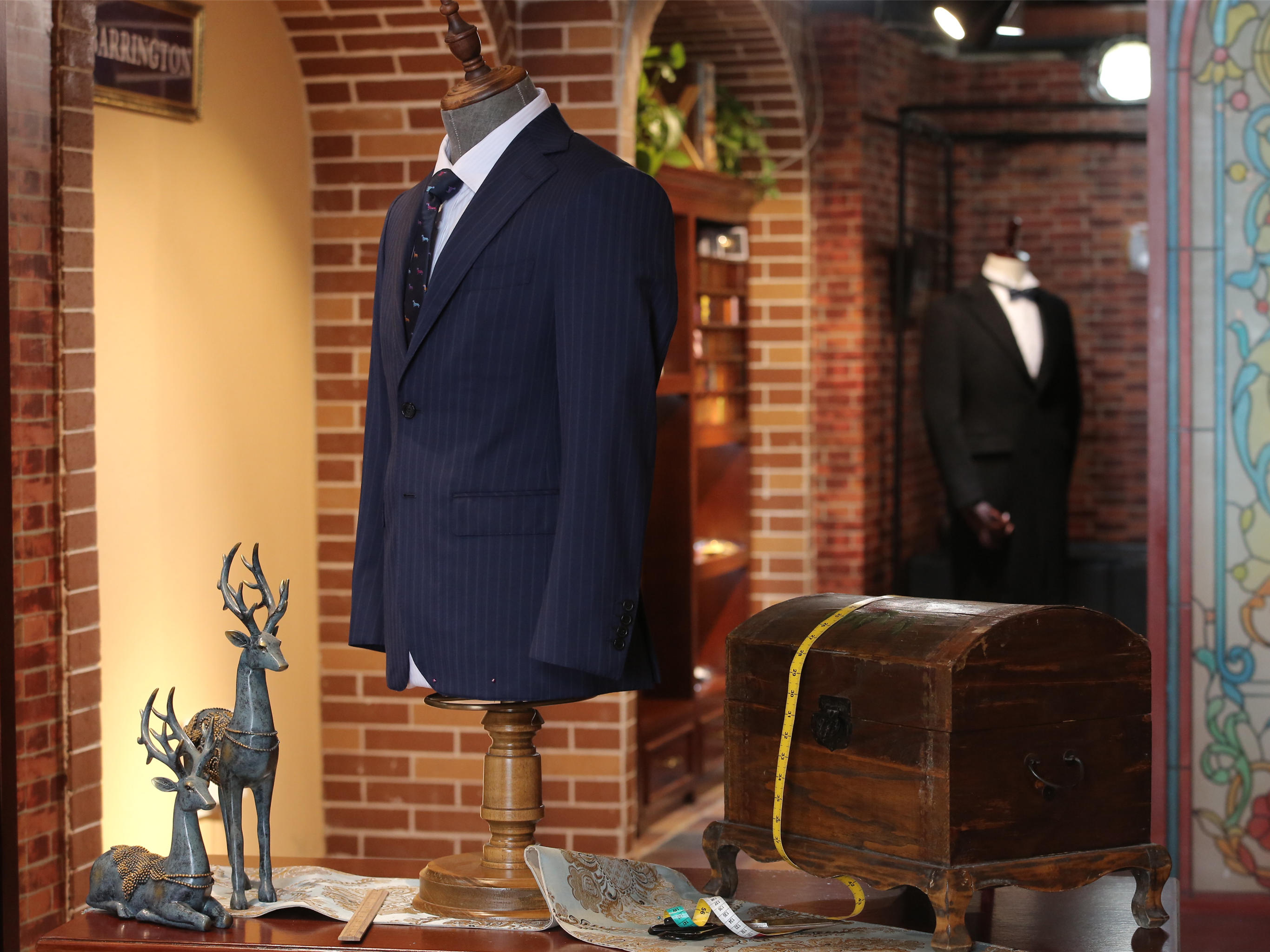 【职场精英10件套】藏蓝色暗条纹商务套系