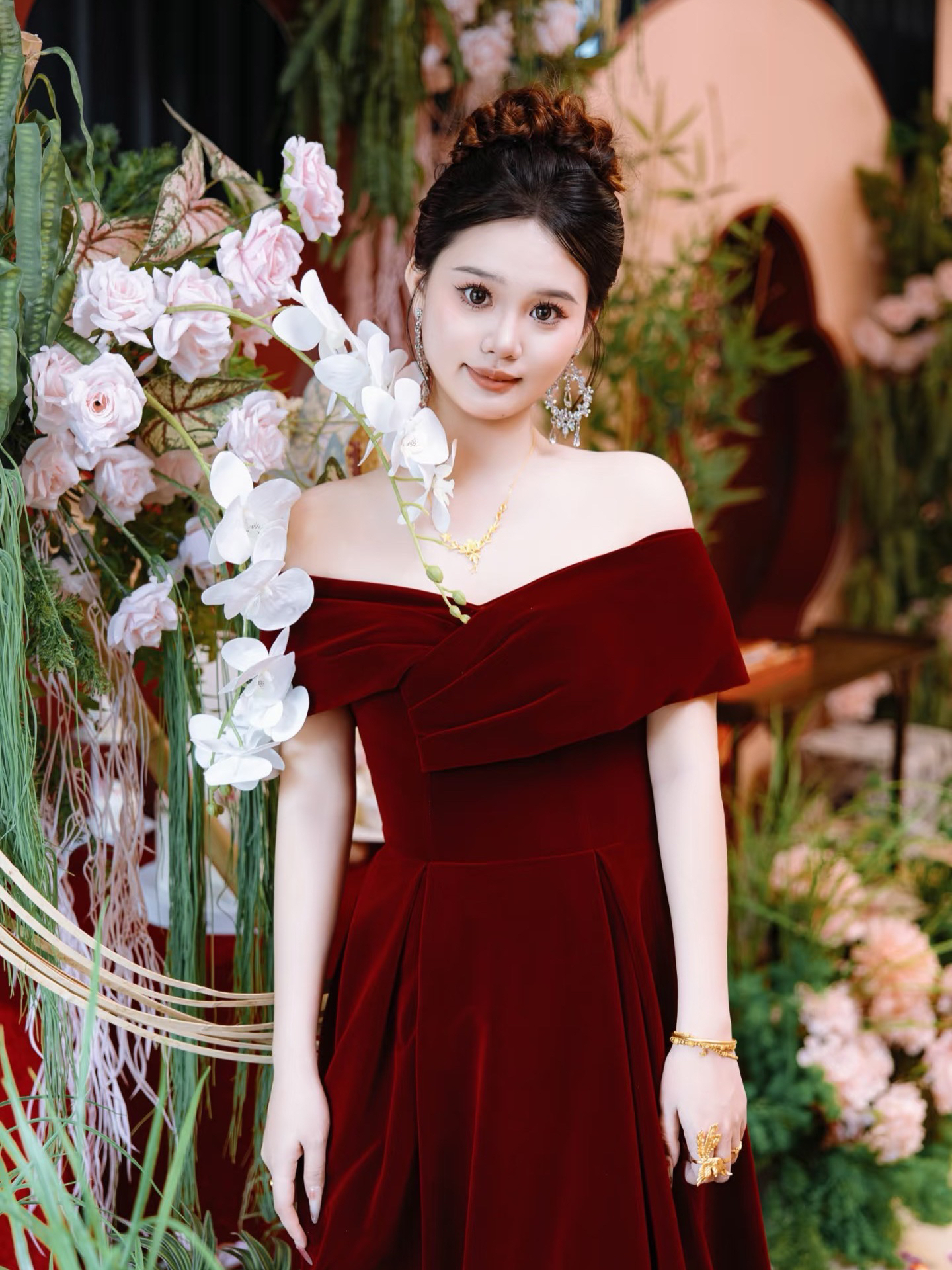 订婚妆造大气