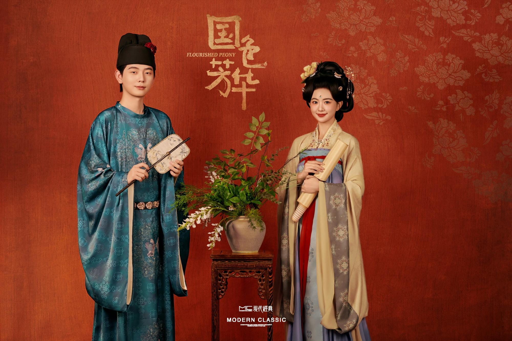 狠狠种草！国色芳华同款汉服婚纱照