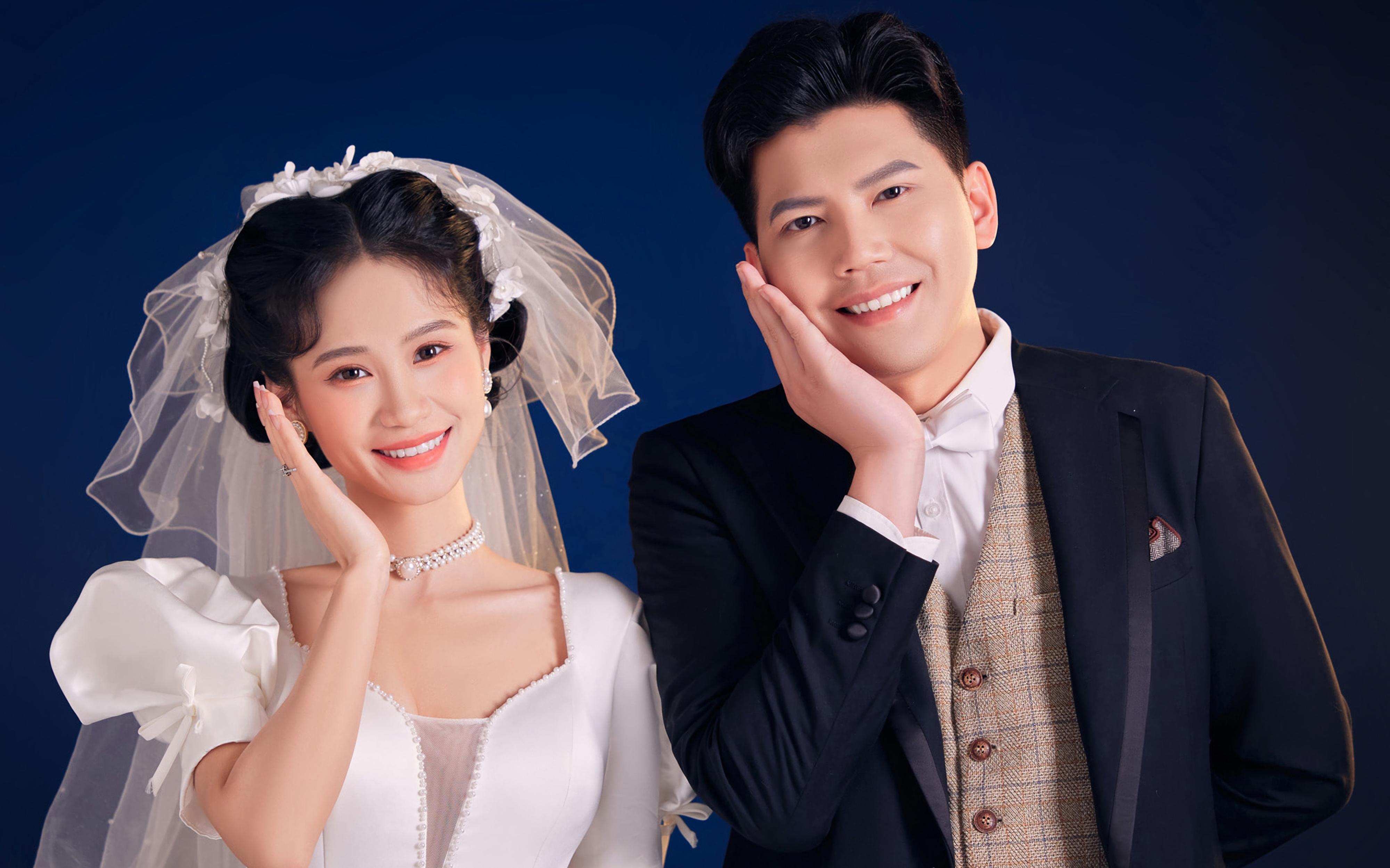 【施华洛摄影】复古蓝底喜嫁风婚纱照