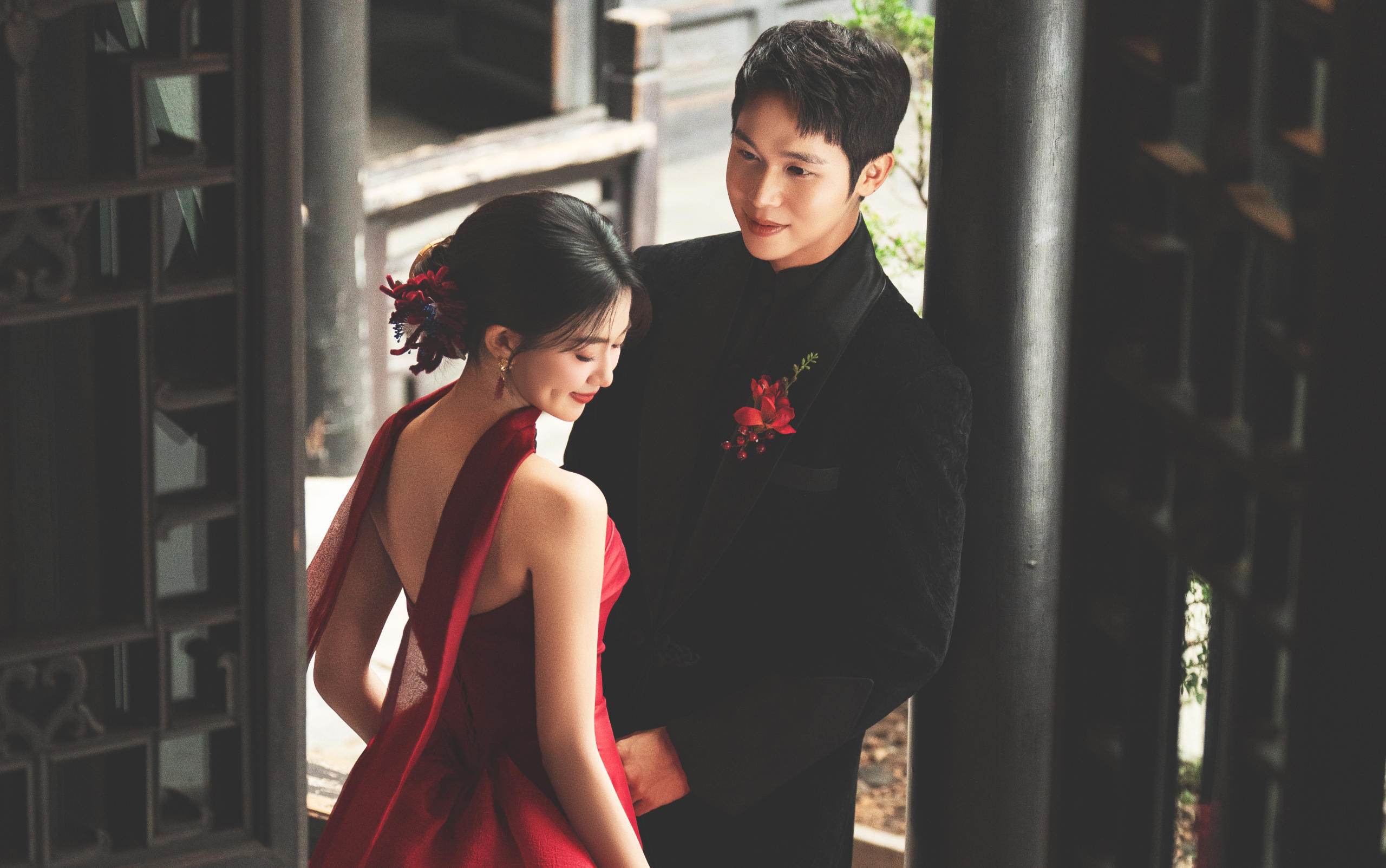 好美的中國紅?東方美學新中式園林婚紗照