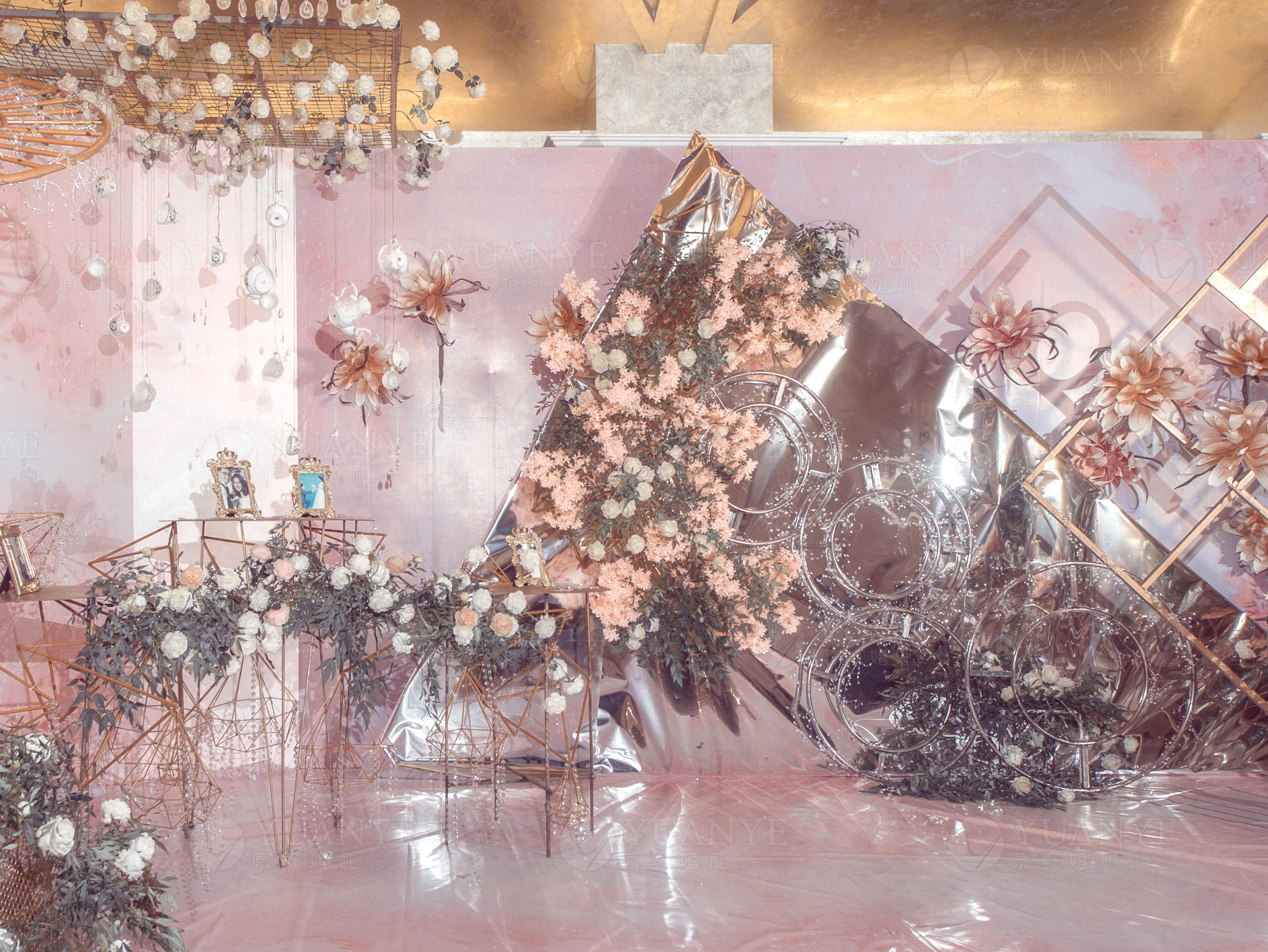 爱的告白 粉色真实婚礼原野婚礼