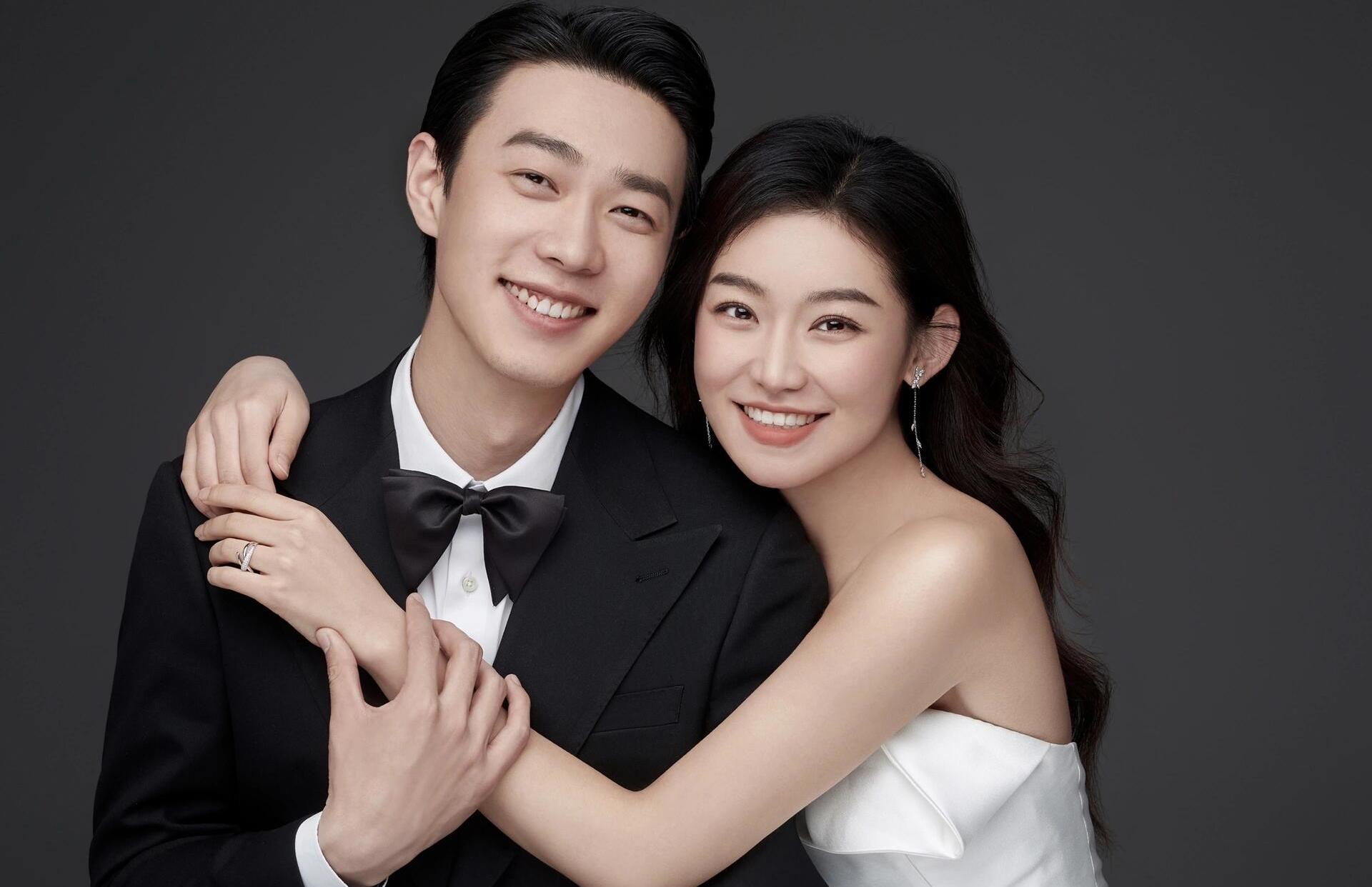 极简婚纱照的含金量还在上升，主纱必拍