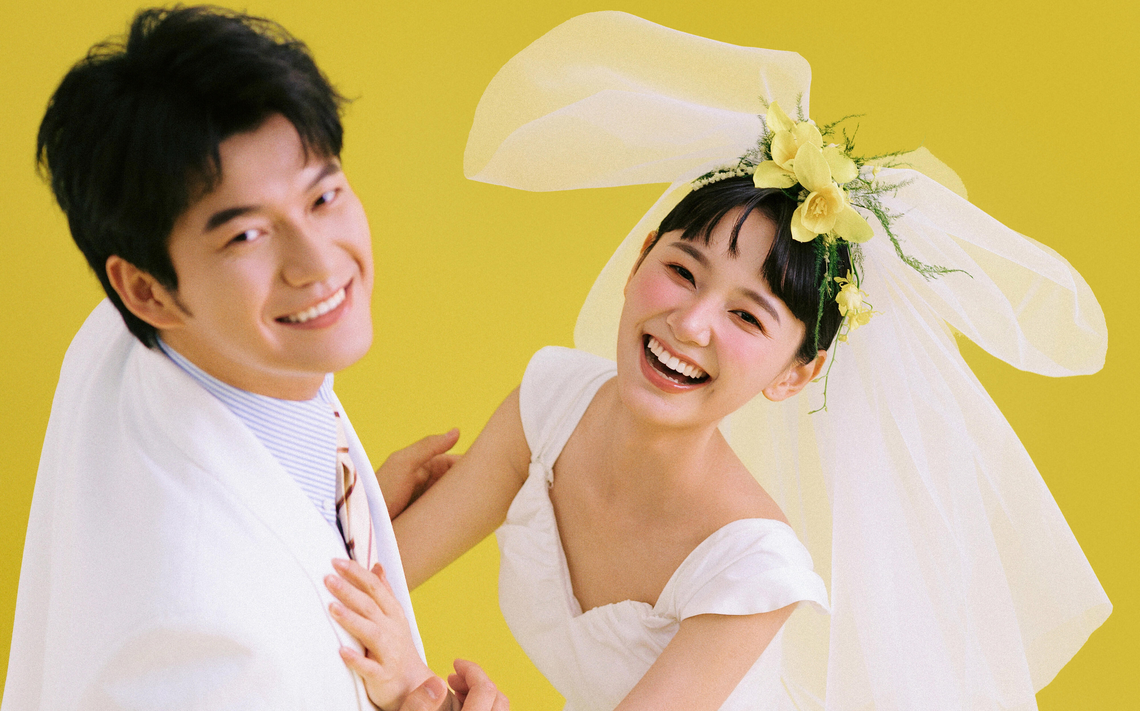 “那些藏不住的笑意， 都被拍進(jìn)了婚紗照里”