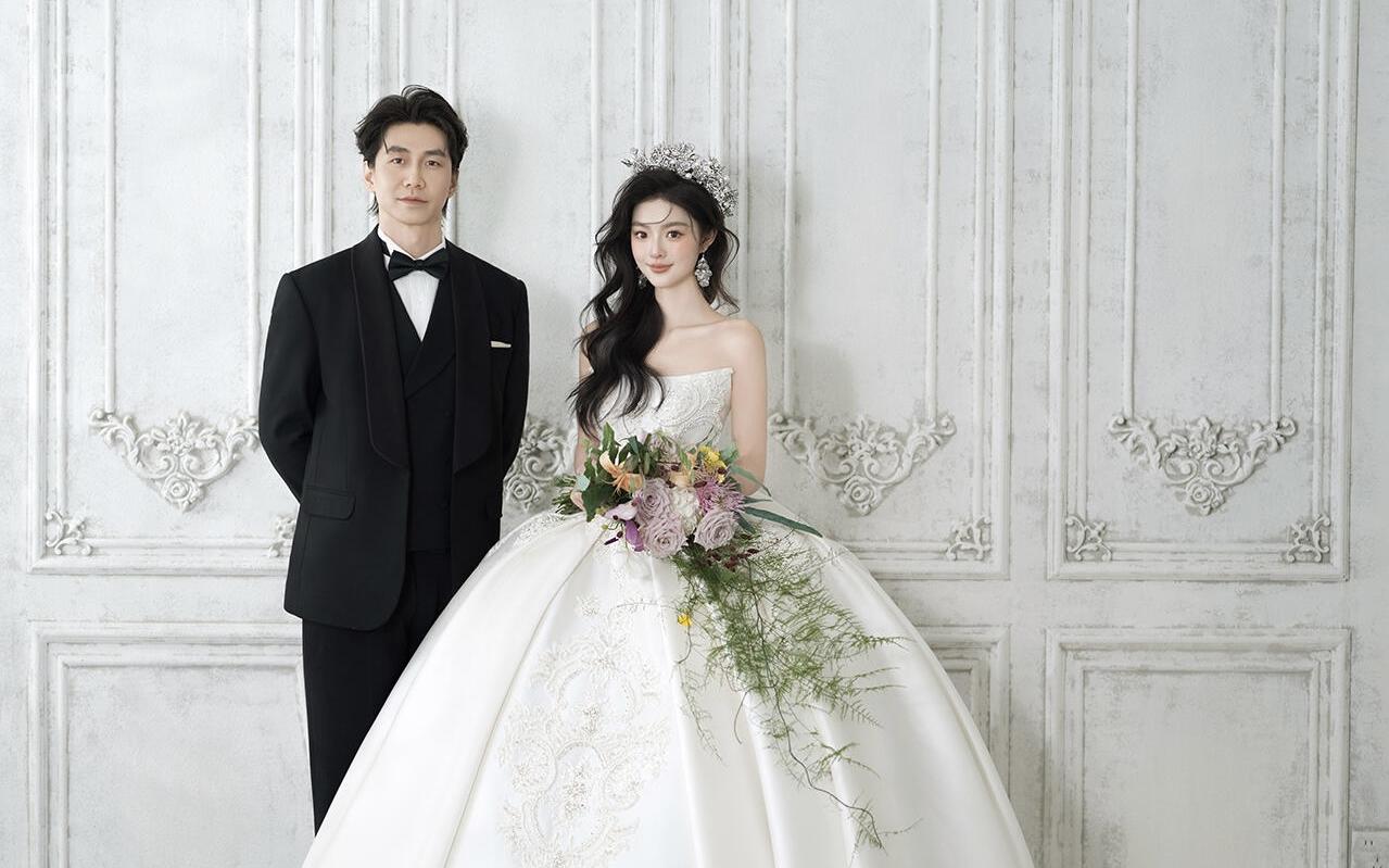 【主纱系列】高级缎面主纱婚纱照，干净纯粹高级