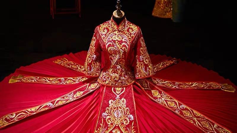 齐地纱+秀禾服两件特惠租赁