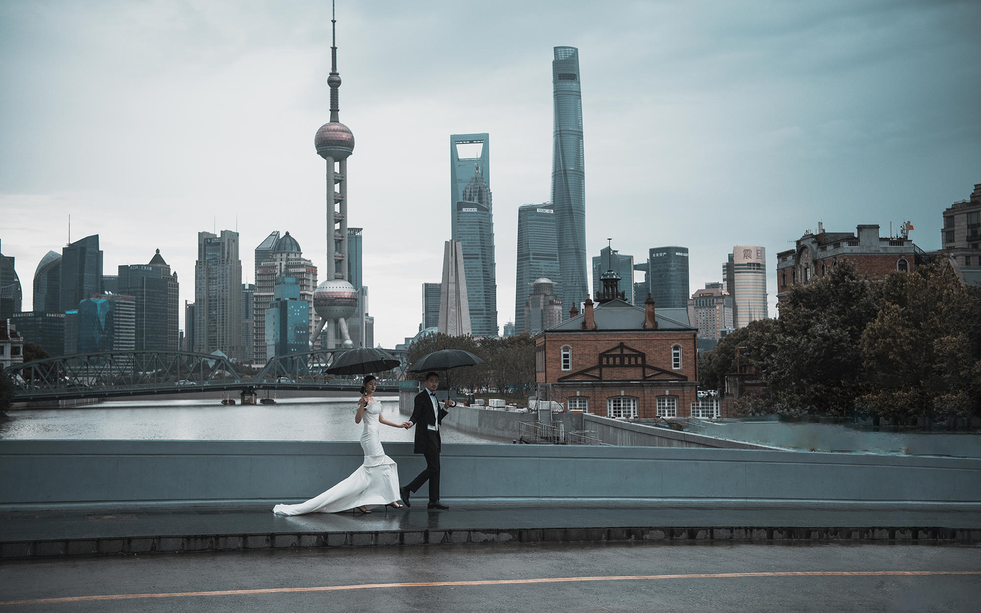 創(chuàng)始人單日 | 原創(chuàng)城市輕旅拍婚照
