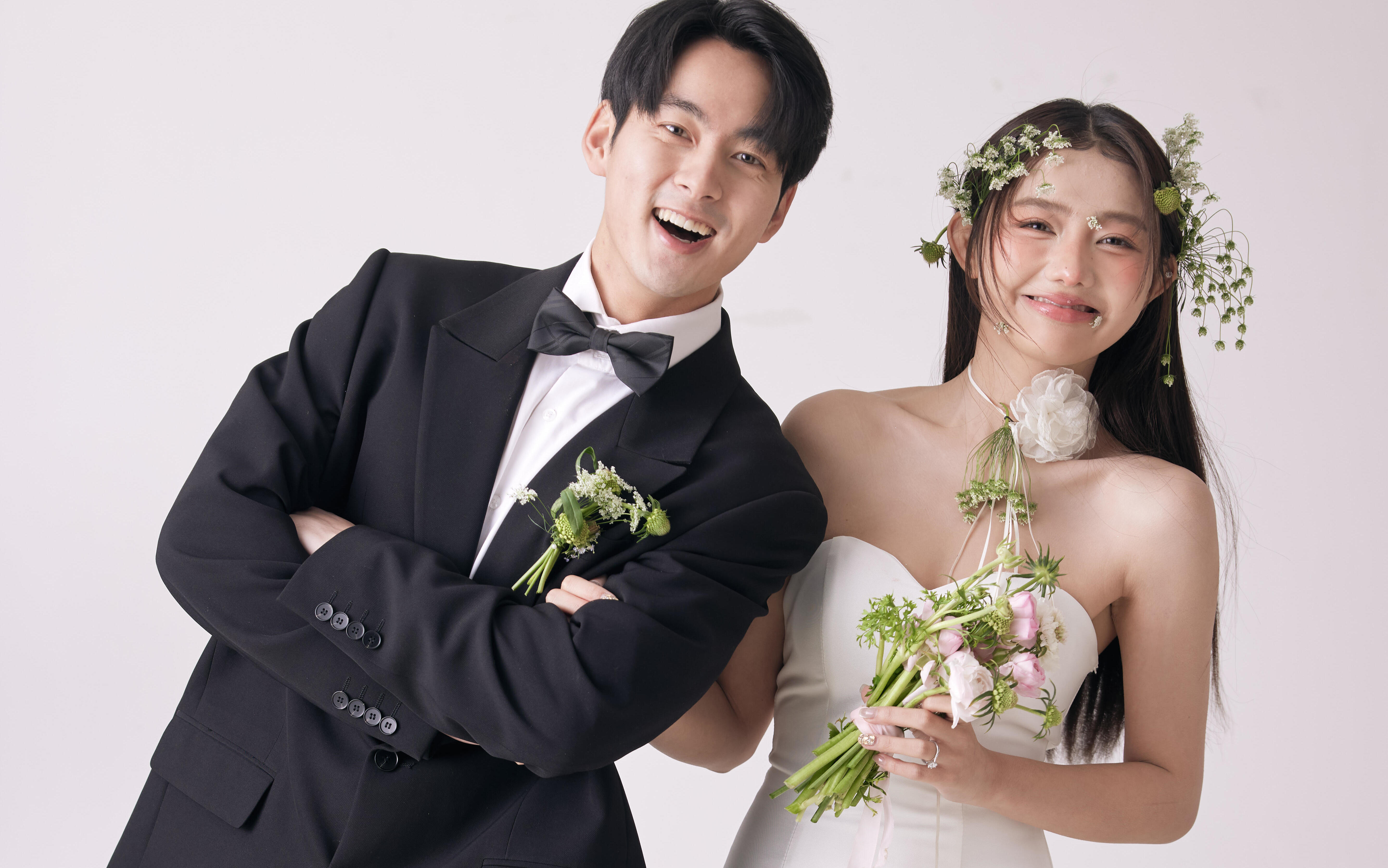 比夏天先来的✨是我的韩式妆感婚纱照😍