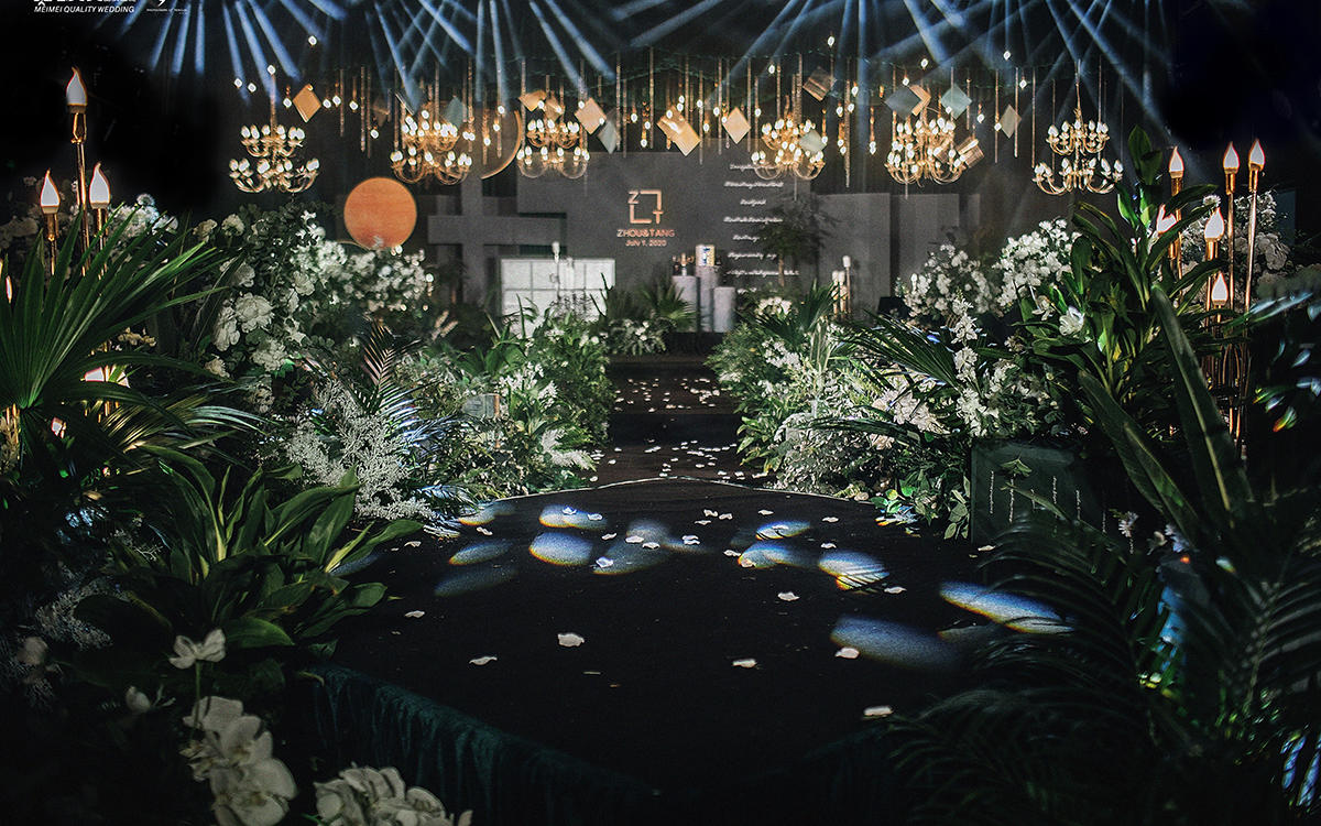 淡淡的紫色浪漫的你               