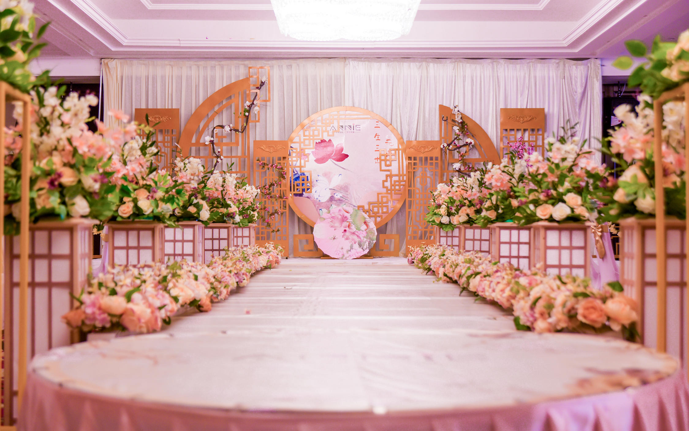 多款式选择 西式婚礼 性价比超值 包【四大金刚】