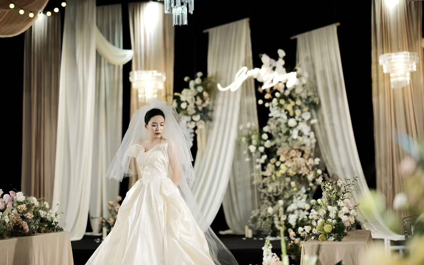 鎏光柔幔奢雅婚禮