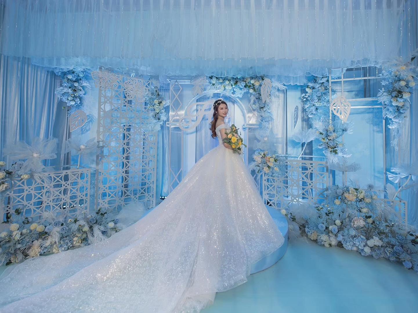 【高定女神系列】高定婚纱+纯手工褂后+礼服