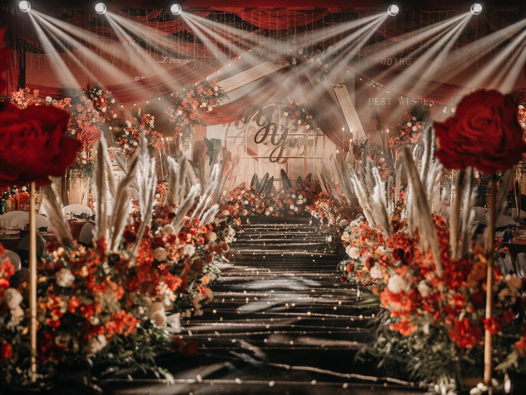 四大金刚（五位）+主题婚礼布置（性价比超高）