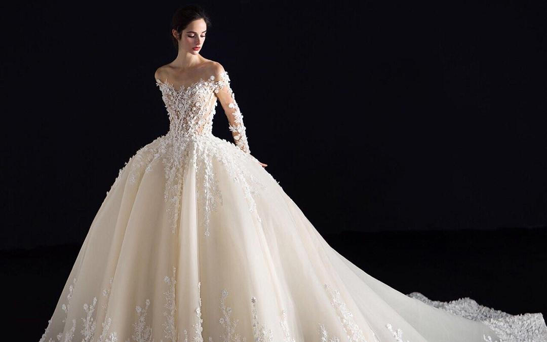 FD双肩长袖蕾丝大拖尾婚纱~