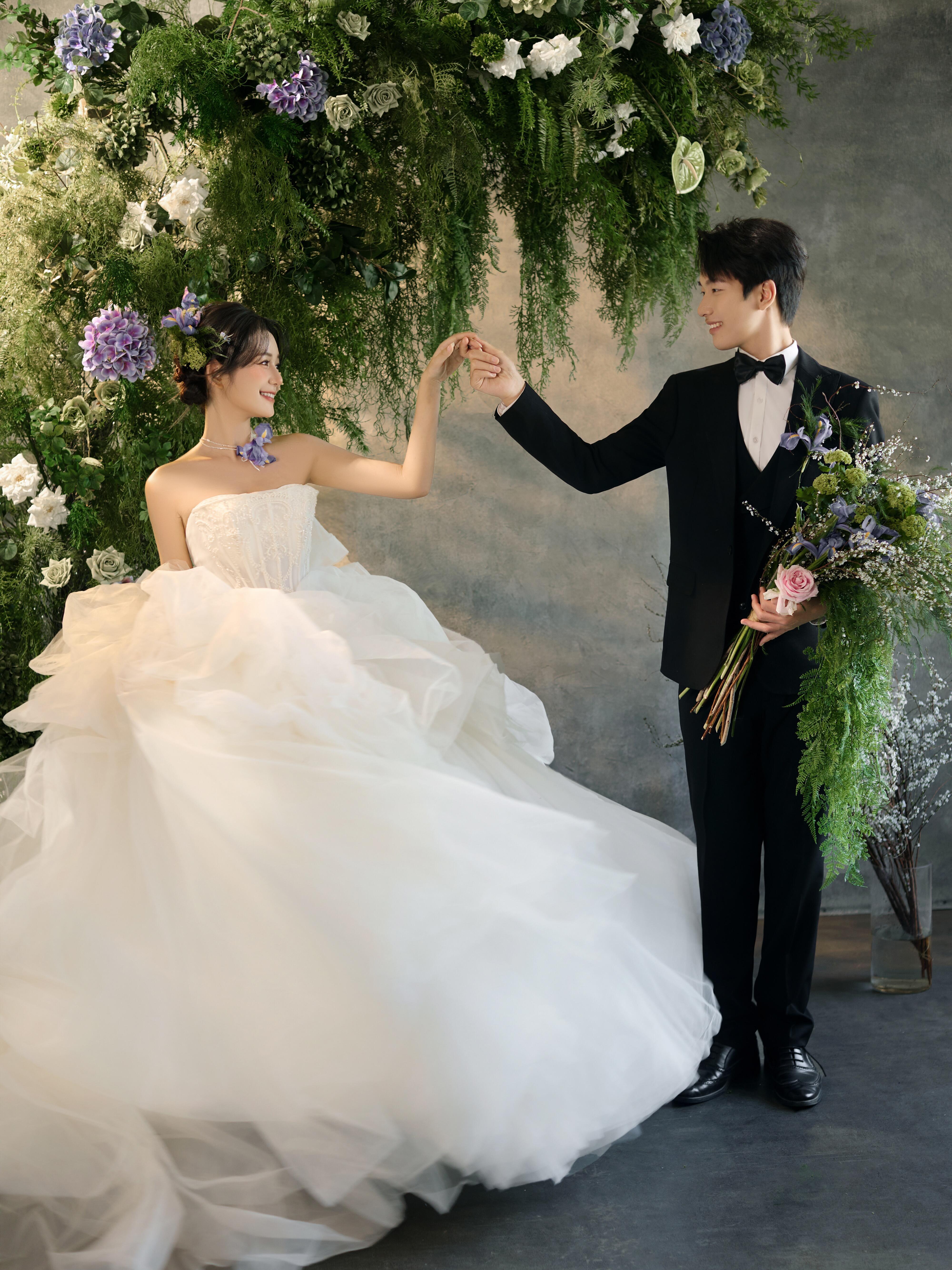 本地【2999元3服3造+底片全送】?jī)?nèi)外景拍攝