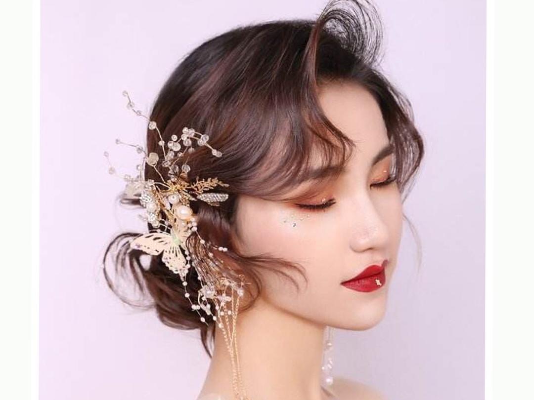 高端奢华拖尾婚纱+刺绣秀禾服+敬酒服+全程跟妆