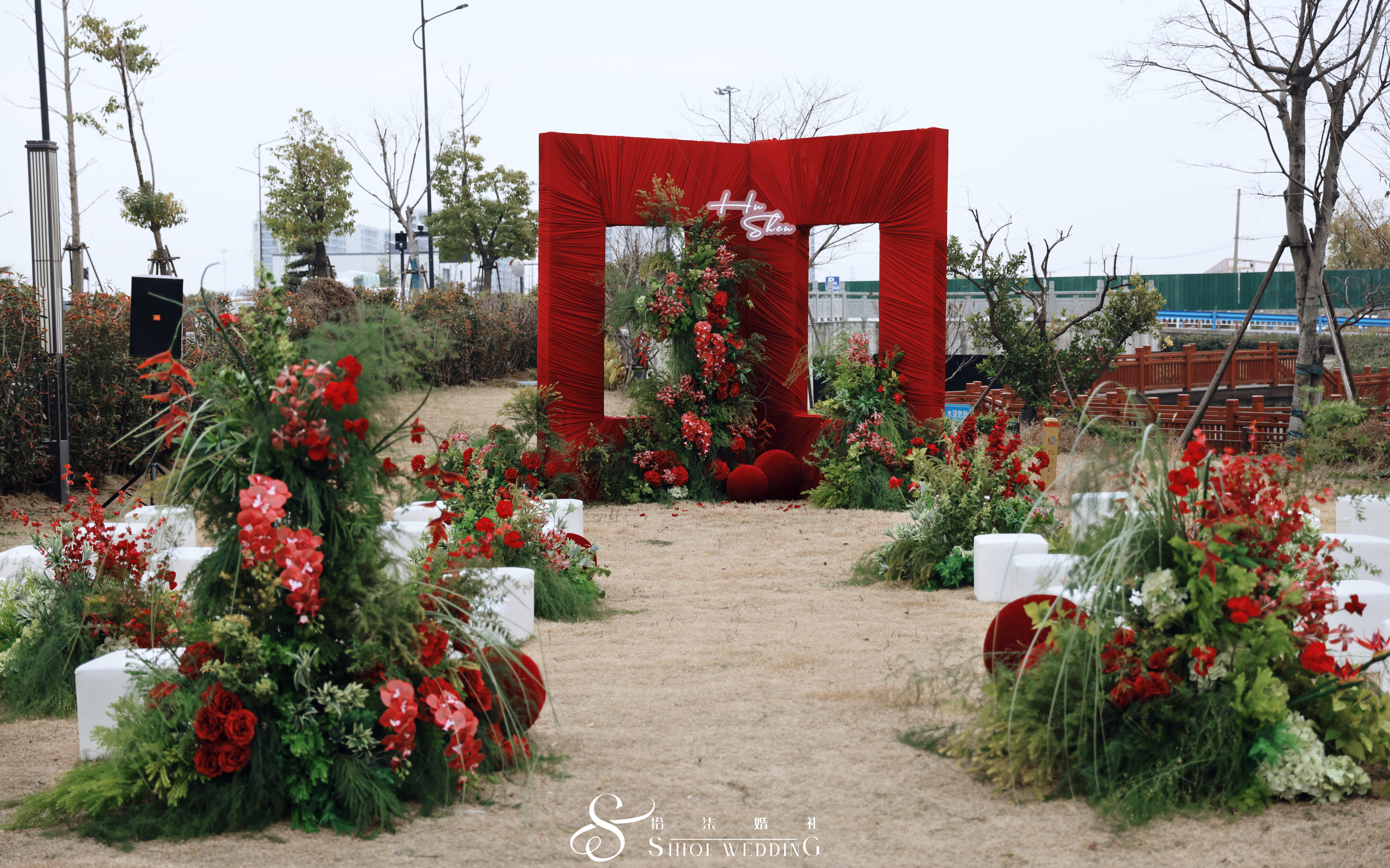 红色系X圣诞风户外婚礼「拾柒婚礼」