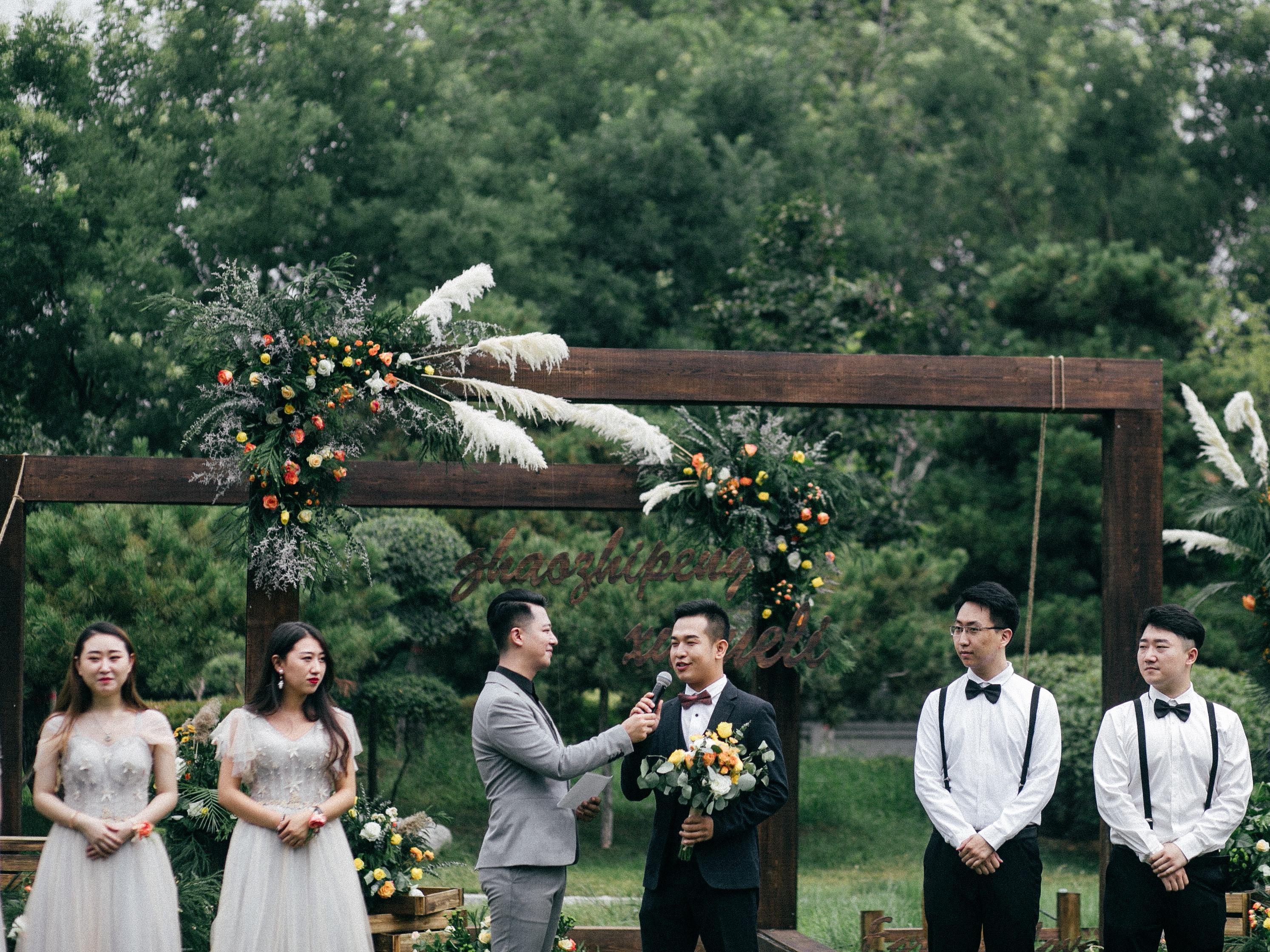 【简约定制】酒店仪式主持+执行督导+执行音控