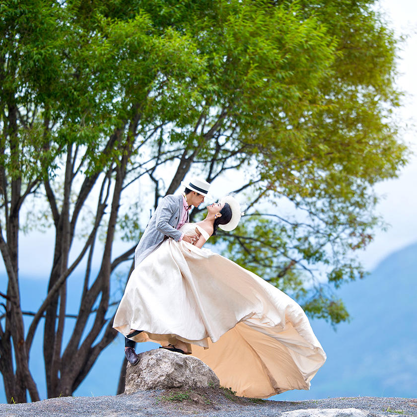 麗江創(chuàng)意旅拍◎總監(jiān)服務(wù)團(tuán)隊(duì)◎包接機(jī)+包酒店