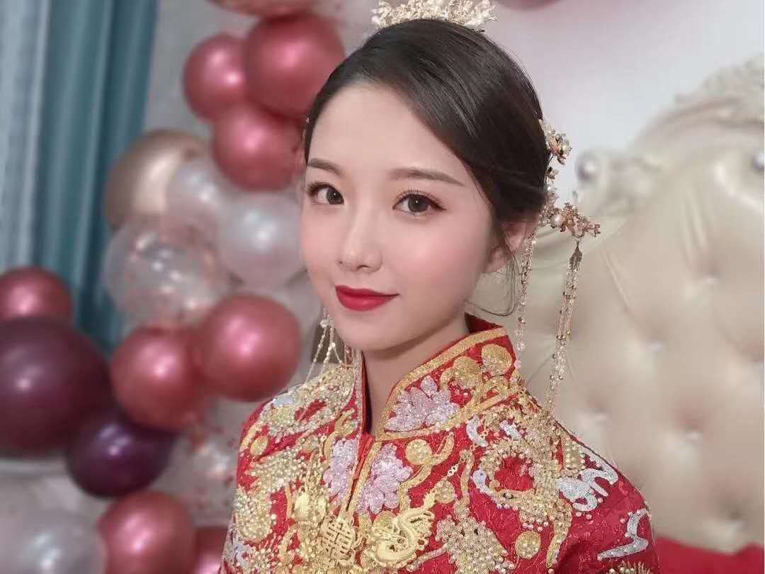 【店家推荐】婚礼跟妆全包套系