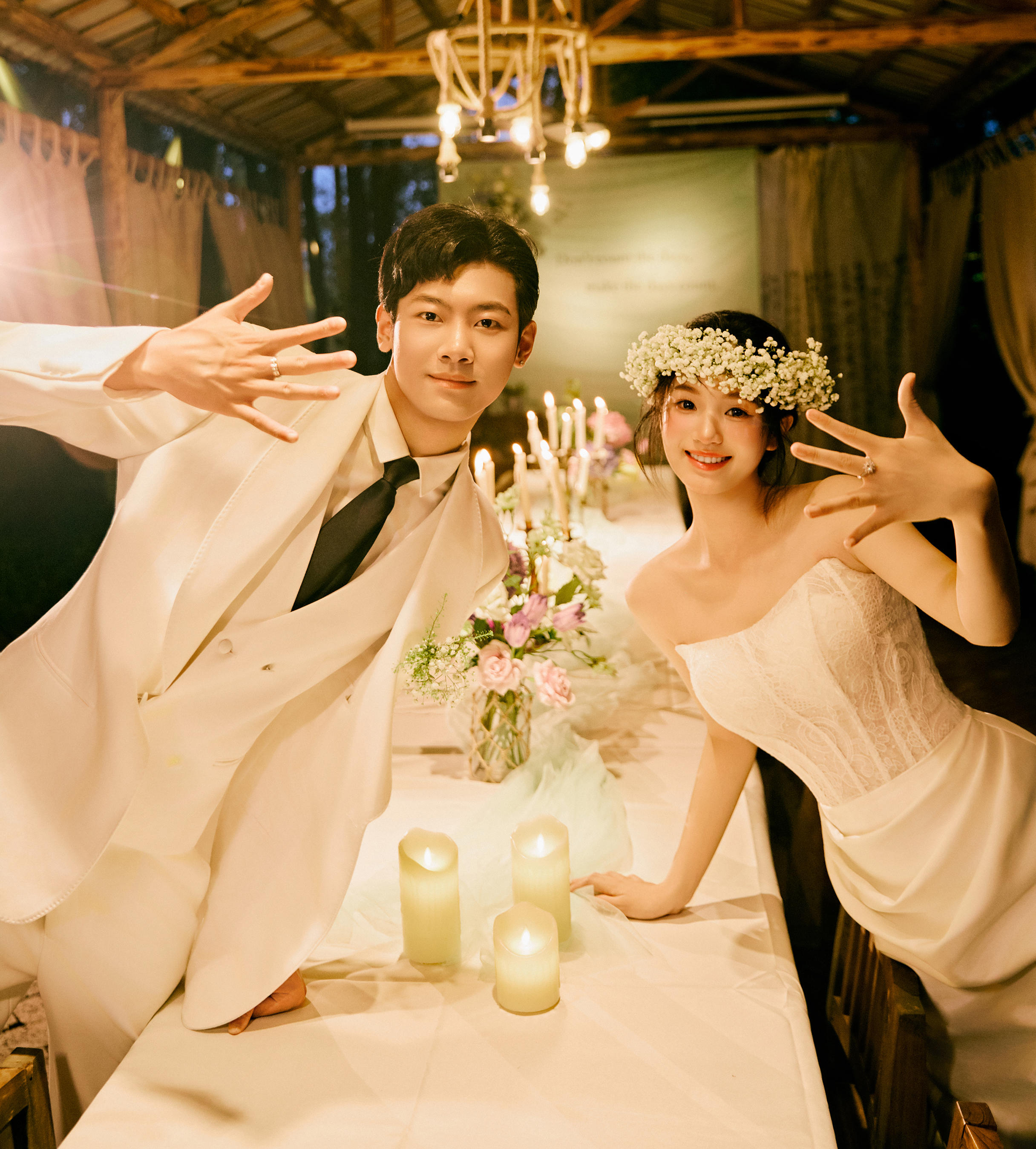 森系烛光婚纱照氛围感直接焊在身上