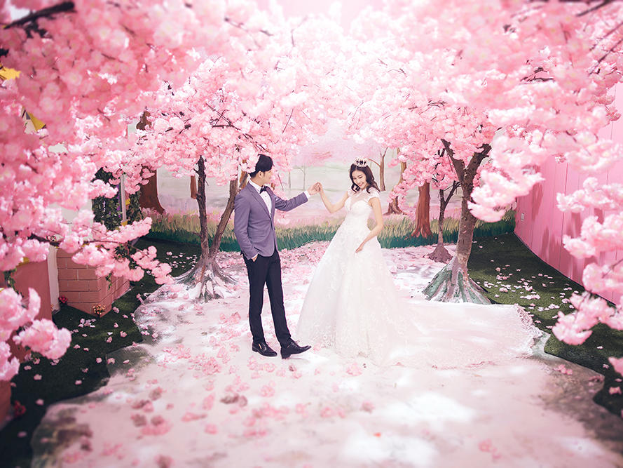 六盘水婚纱照套餐价格_婚纱照风格