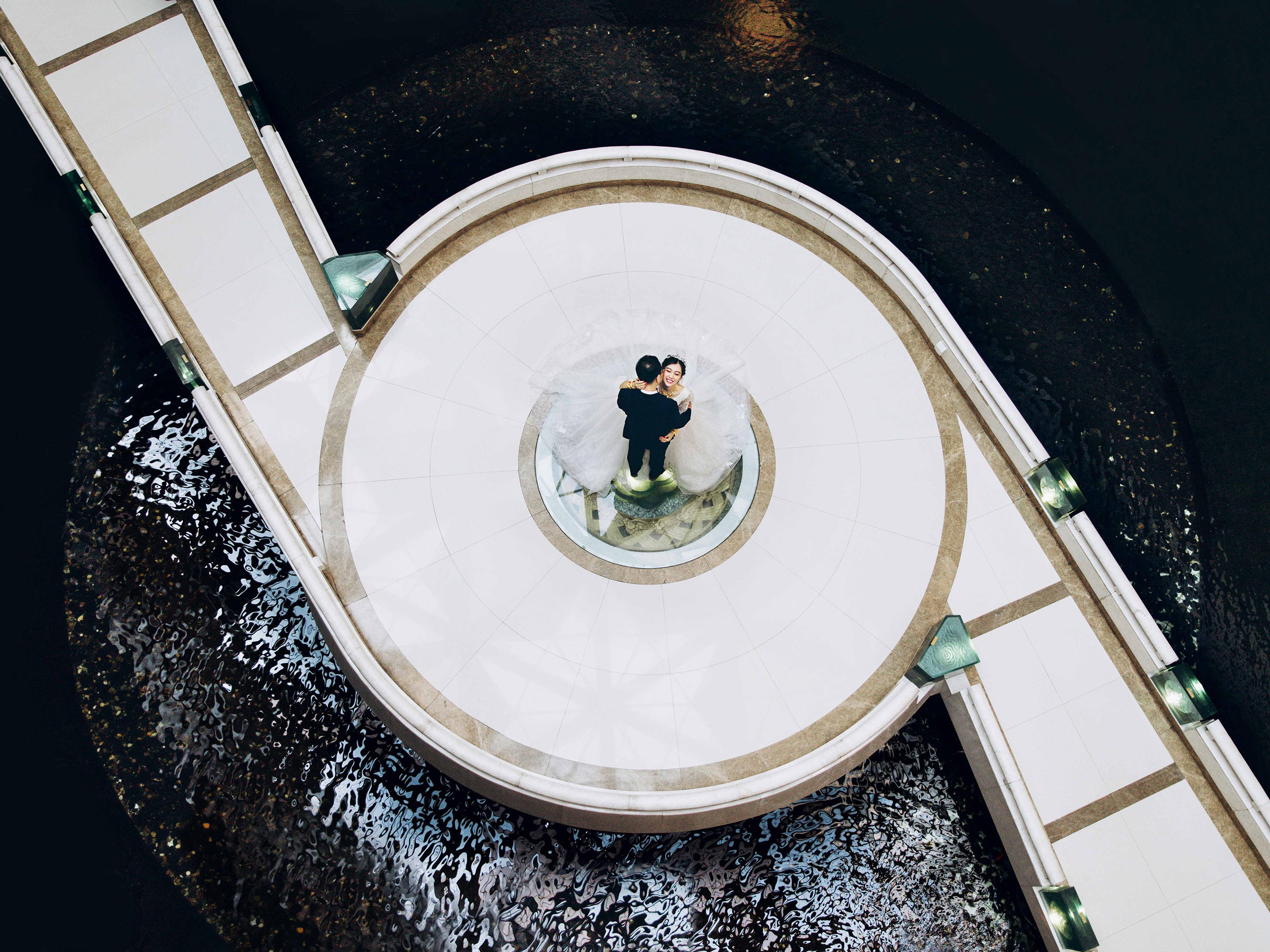 【超值搭配】  一位摄影师+即影即有